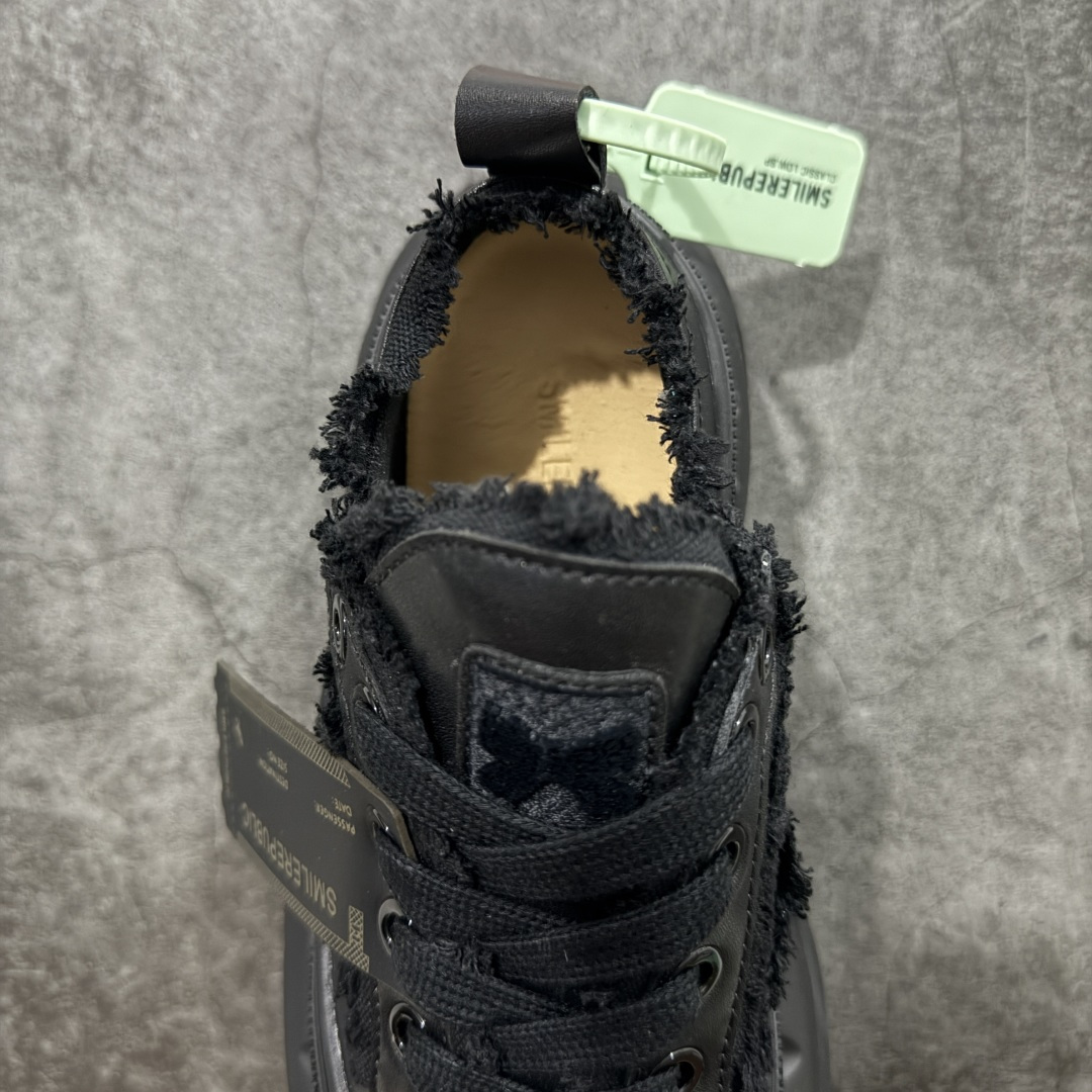 图片[8]-【莞顶纯原】25s早春最新款SMILEREPUBLIC 三周年 檀健次老爹鞋2.0系列 重磅来袭👏 采用了 全牛皮内里羊皮 水洗布 TPU贴盒大底 厚底7cm大底轻盈又增高💯 厚底软得像是自带弹簧 鞋型把整条腿衬得特别秀气 配中筒袜瞬间变身学院少女 感觉脖子以下全是腿 小红书爆款 李昀锐、于文文、大鹏、痞幼、苏醒、刘畊宏老师等～众多明星纷纷上脚👟 货号： Sr202301060012631 尺码： 35 36 37 38 39 40 41 42 43 44 45-选品中心