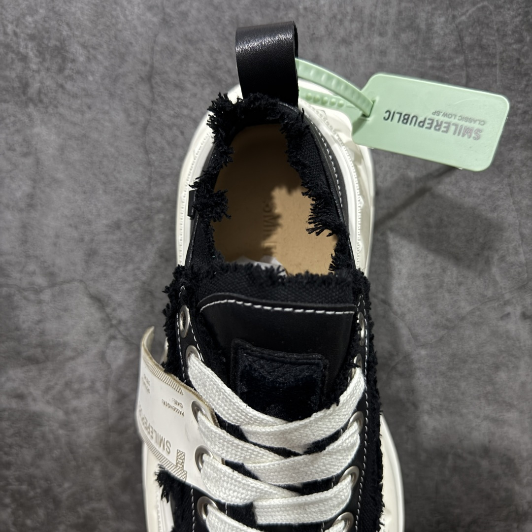 图片[8]-【莞顶纯原】25s早春最新款SMILEREPUBLIC 三周年 檀健次老爹鞋2.0系列 重磅来袭👏 采用了 全牛皮内里羊皮 水洗布 TPU贴盒大底 厚底7cm大底轻盈又增高💯 厚底软得像是自带弹簧 鞋型把整条腿衬得特别秀气 配中筒袜瞬间变身学院少女 感觉脖子以下全是腿 小红书爆款 李昀锐、于文文、大鹏、痞幼、苏醒、刘畊宏老师等～众多明星纷纷上脚👟 货号： Sr202301060012631 尺码： 35 36 37 38 39 40 41 42 43 44 45-选品中心