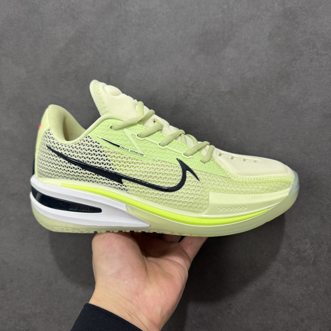 【公司级】Nike Air Zoom G.T.Cut 1 EP耐克新款实战系列篮球鞋 大厂纯原生产线出品 全掌REACT+ZOOM STROBEL+后跟ZOOM 离地面更近的设计提供更快的反应速度 轻质双层网质鞋面 鞋面部分区域加强提供更好的控制力 低密度材料制成的鞋舌轻质舒适 后跟处分别配有“GT”字样和全新的鞋款系列Logo 货号：CZ0176-106-选品中心
