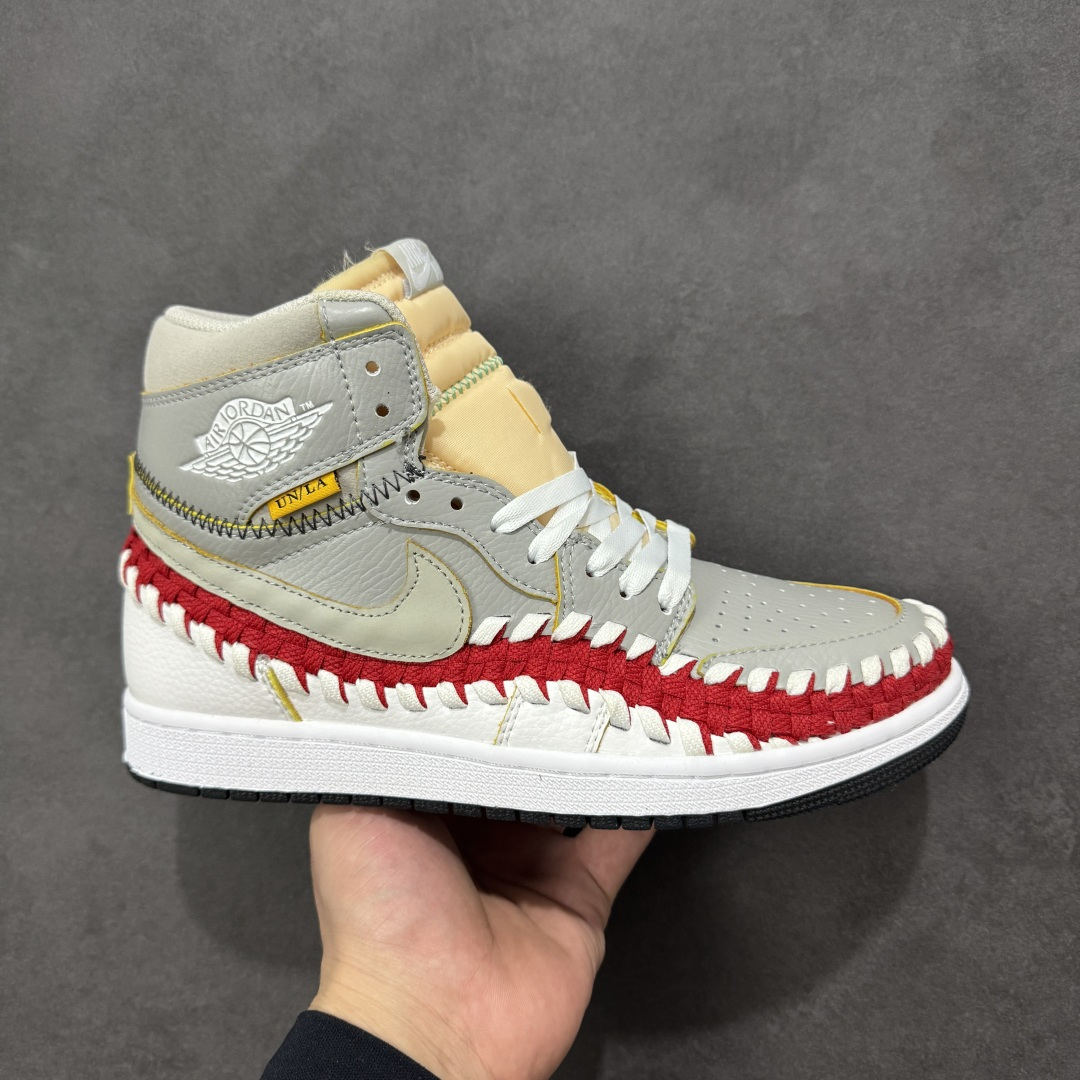 【公司级】Union x Nike Air Jordan 1 High AJ1乔1高帮休闲板鞋 同步官方配色市场唯一独家头层皮打造 原鞋原档案开发 原厂皮料 原档冲孔鞋头 正确满胶鞋垫 四线拉帮 原厂织唛标 鞋舌高弹海绵填充 货号：FD2565-007 尺码：36 36.5 37.5 38 38.5 39 40 40.5 41 42 42.5 43 44 45 编码：GQB210220-选品中心