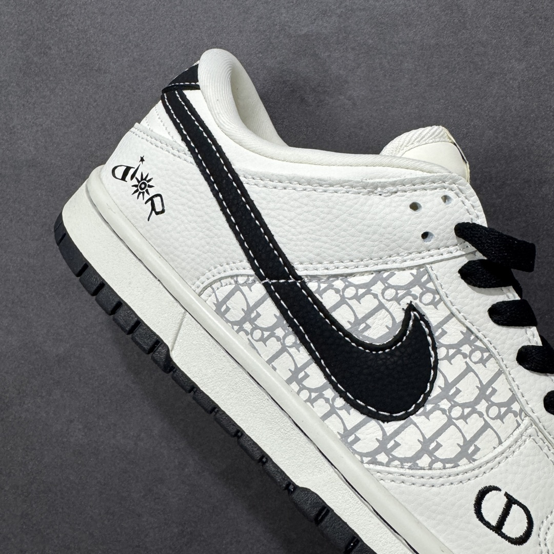 图片[6]-【定制版】NK SB Dunk Low 迪奥联名“——白黑” 高端定制 低帮休闲板鞋 定制鞋盒 高级夜光效果 Ortholite鞋垫透气防臭 大厂纯原品质出货 超高清洁度 皮料切割干净无任何毛边 细节完美 货号：YF9511-924 尺码： 36 36.5 37.5 38 38.5 39 40 40.5 41 42 42.5 43 44 44.5 45 编码：HXSB330340-选品中心