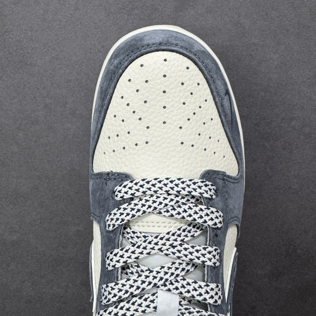 图片[8]-【定制版】Nike SB Dunk Low“ 北面联名—米灰蓝笑脸” 周年高端定制 低帮休闲板鞋 定制鞋盒 大厂纯原品质出货 超高清洁度 皮料切割干净无任何毛边 细节完美 货号：MN1688-102 尺码： 36 36.5 37.5 38 38.5 39 40 40.5 41 42 42.5 43 44 44.5 45-选品中心