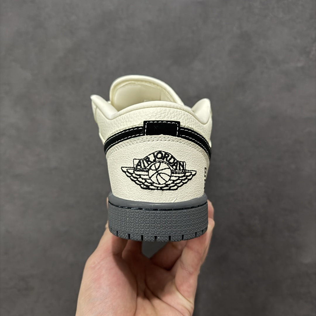 图片[4]-【定制版】Air Jordan 1 Low AJ1 乔1 纪梵希联名 高端定制 低帮复古篮球鞋  #定制鞋盒 大厂纯原品质出货 超高清洁度 皮料切割干净无任何毛边 细节完美 货号：QL1988-001  尺码：36 36.5 37.5 38 36.5 39 40 40.5 41 42 42.5 43 44 44.5 45-选品中心