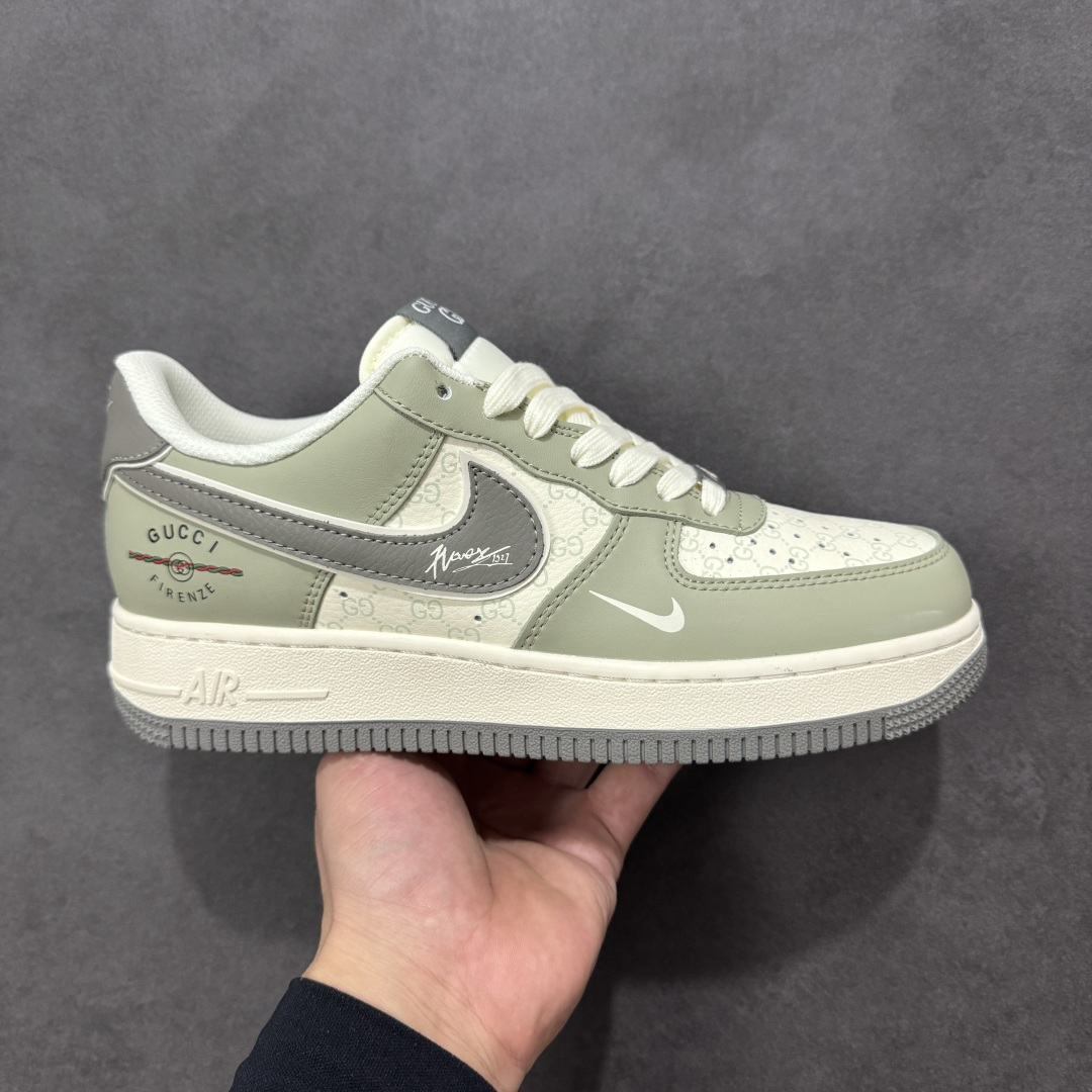 【定制版】Nk Air Force 1\'07 Low GL联名款空军一号低帮休闲板鞋 XS1958-621  #原楦头原纸板 原装鞋盒 定制五金配件 内置全掌气垫 原厂鞋底   尺码：36 36.5 37.5 38 38.5 39 40 40.5 41 42 42.5 43 44 44.5 45 编码：GLB310320-选品中心