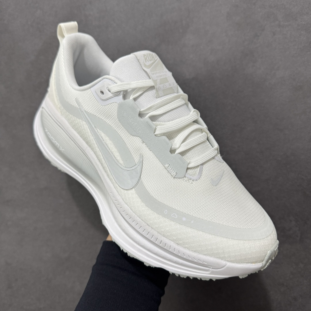 图片[3]-【公司级】Nike VOMERO 18 GTX 耐克 舒适减震防滑 低帮跑步鞋 全掌ReactX泡绵中底 前掌和后跟还配备了Air Zoom气垫单元 据说跑起来更快更舒适哦 这次最大的升级点 首次引入了ReactX泡绵 货号：HQ7001-100 尺码：36-46带半码-选品中心