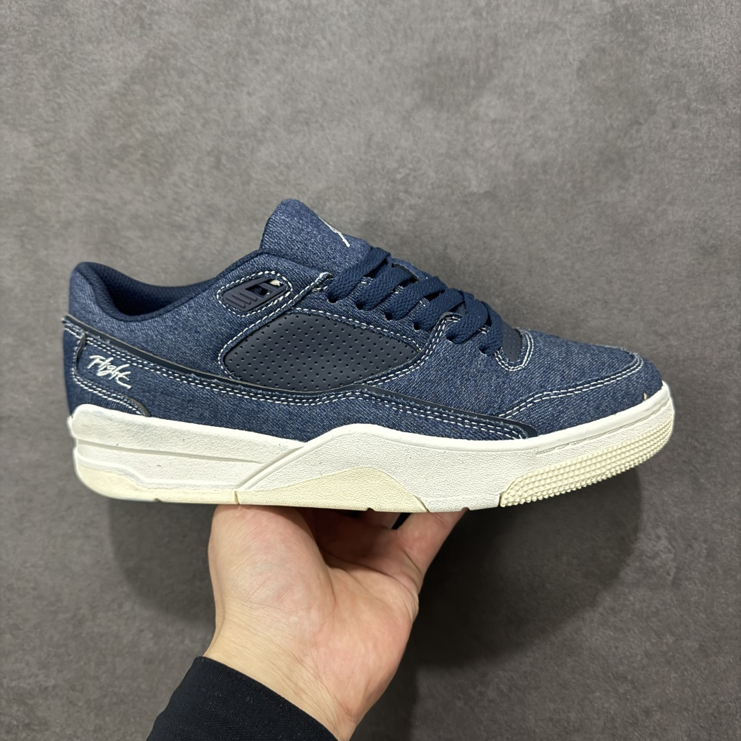 【公司级】Air Jordan Flight Court 乔丹 低帮 复古休闲运动篮球鞋 设计简约又不失复古韵味鞋内的鞋垫柔软且有弹性 能够很好地缓冲落地时的冲击力鞋面的材质贴合脚部 鞋底的纹路设计合理 抓地力很强 货号：IH4489-451 尺码： 39 40 40.5 41 42 42.5 43 44 45 46 编码：XSB200210-选品中心