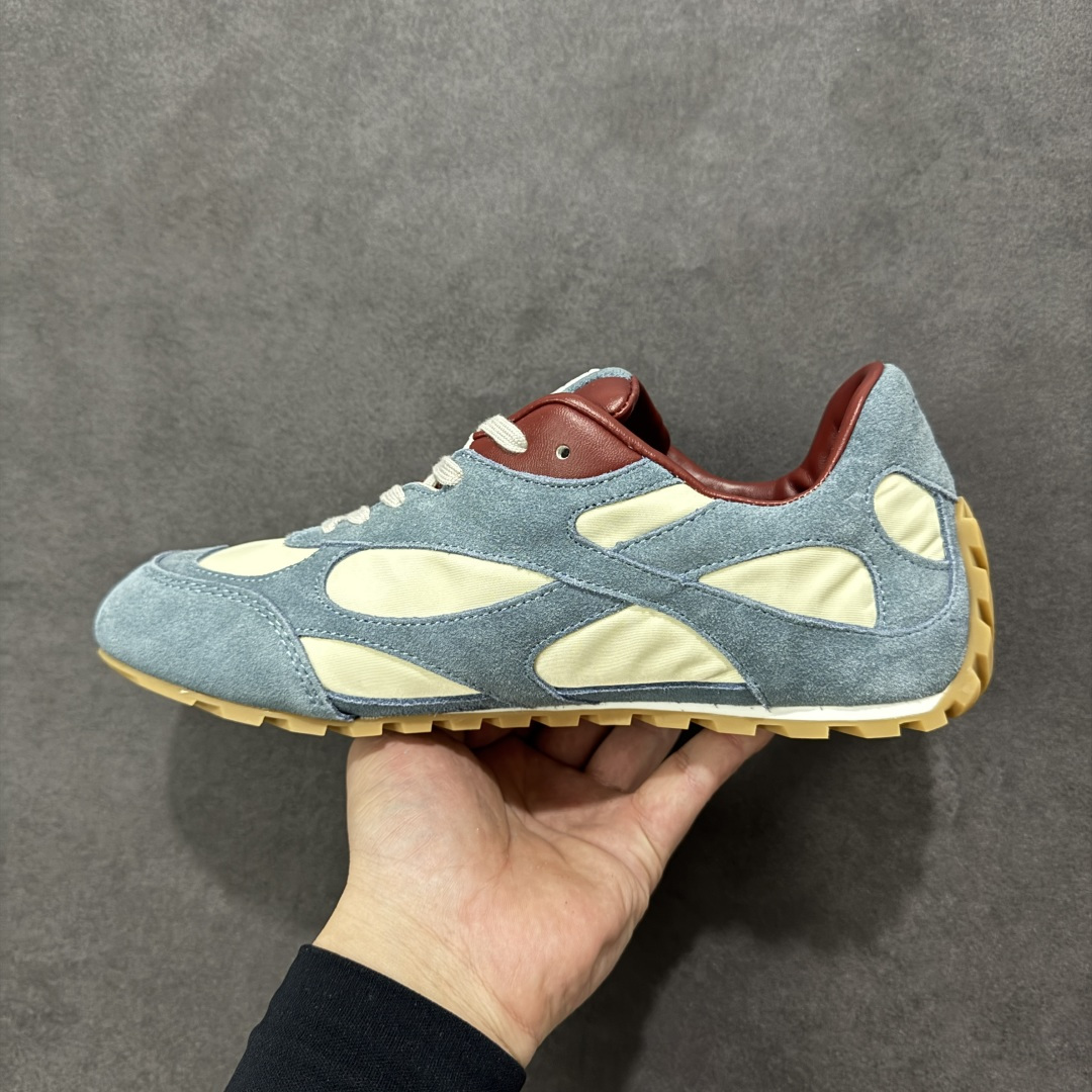 图片[2]-【纯原S版】BOTTEGA VENETA Orbit Runner BV葆蝶家时尚休闲王一博同款老爹鞋运动鞋 原版开发 一比一打造 相似度百分之99以上 市场一梯队级别品质 区别市场任何标文顶级品质版本 采用轻质科技网布面料 搭配几何图案设计橡胶外底 王炸系列 高版本 认准套包工艺 实际增高很多哦 还是一样显腿细非常nice 耐玩耐造 对标对版 套包鞋工艺 认准高版本 大底选用拼色TPU大底 配置原版包装 尺码：36 37 38 39 40 41 42 43 44 45 46 47-选品中心