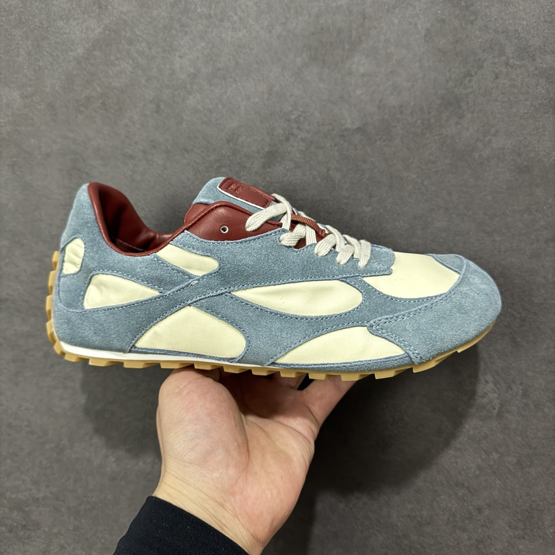 【纯原S版】BOTTEGA VENETA Orbit Runner BV葆蝶家时尚休闲王一博同款老爹鞋运动鞋 原版开发 一比一打造 相似度百分之99以上 市场一梯队级别品质 区别市场任何标文顶级品质版本 采用轻质科技网布面料 搭配几何图案设计橡胶外底 王炸系列 高版本 认准套包工艺 实际增高很多哦 还是一样显腿细非常nice 耐玩耐造 对标对版 套包鞋工艺 认准高版本 大底选用拼色TPU大底 配置原版包装 尺码：36 37 38 39 40 41 42 43 44 45 46 47-选品中心