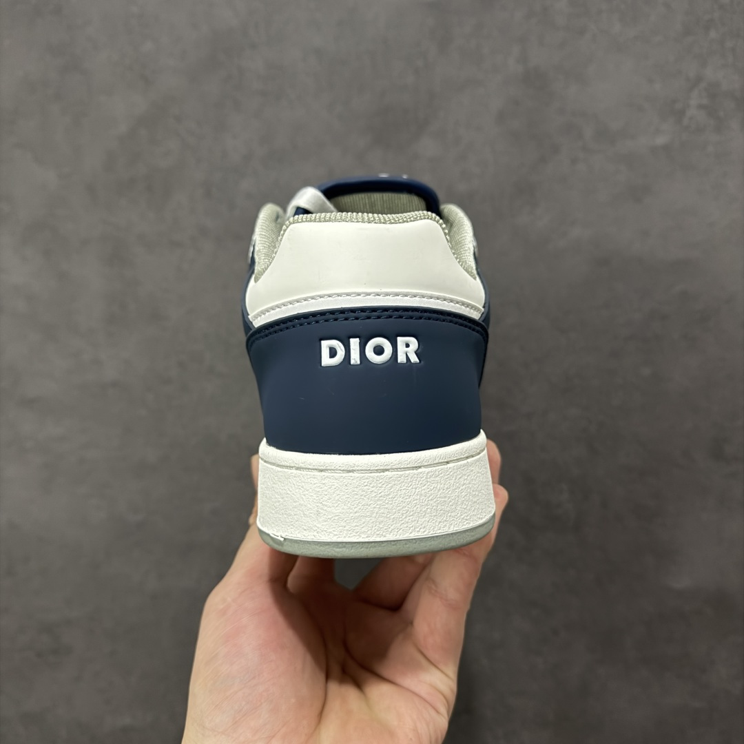 图片[4]-【YH版本】DIOR B27 Low \’Dior Oblique Galaxy 迪奥 低帮 黑色 牛皮织物徽标印花低邦休闲板鞋 这款B27低帮运动鞋是该系列新品，延续Dior的经典款式。采用灰色光滑牛皮革精心制作，侧面饰以米色和黑色Obliquex印花镶片；\”CD Lcons\”造型的鞋带孔眼巧妙精致，双色橡胶鞋底、后侧鞋口和鞋跟处均带有品牌标志性细节，提升格调。时尚百搭，可为各式造型增光添彩。 货号：3SN272ZIR16536 尺码：38 39 40 41 42 43 44 45 46 编码：XSB270280-选品中心
