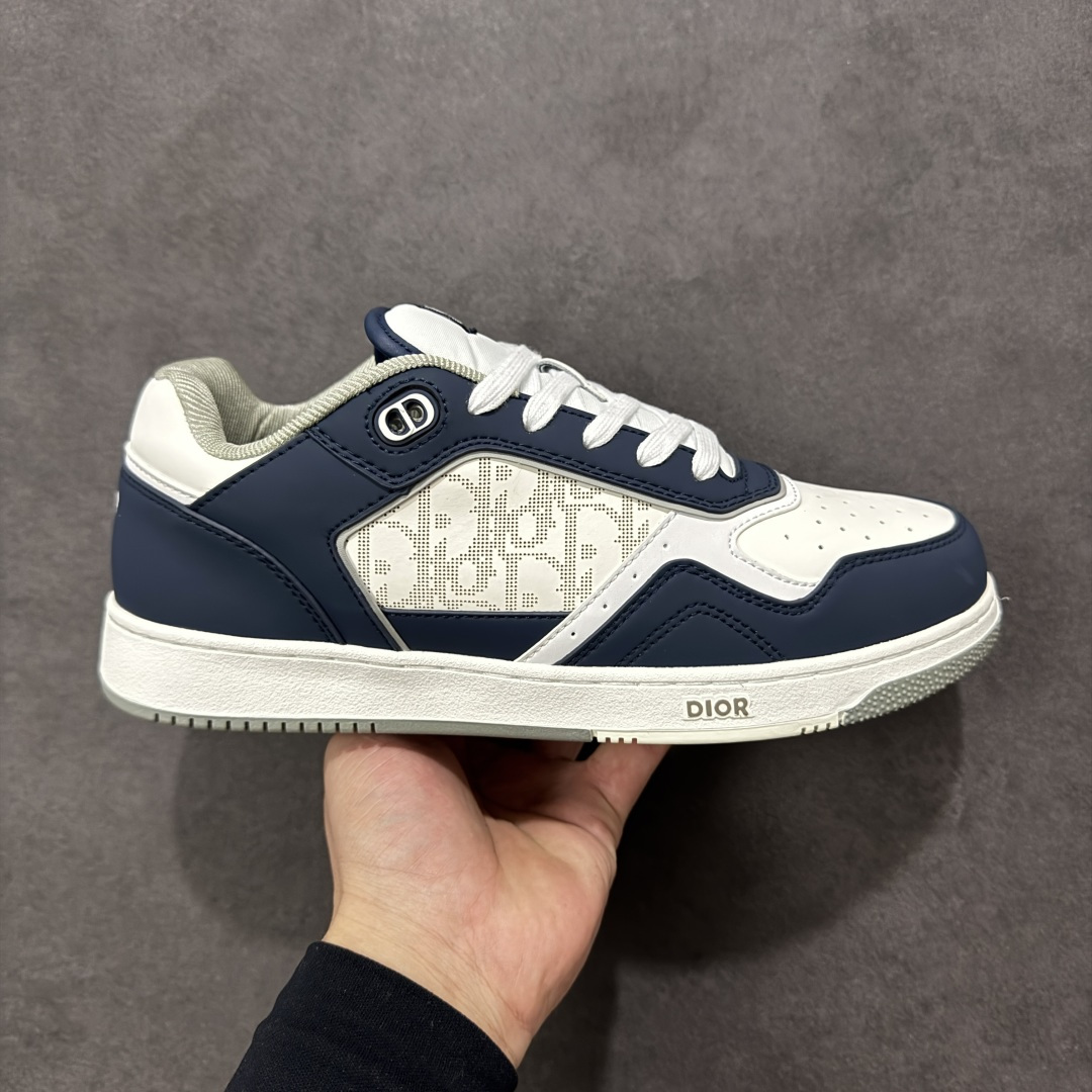 【YH版本】DIOR B27 Low \'Dior Oblique Galaxy 迪奥 低帮 黑色 牛皮织物徽标印花低邦休闲板鞋 这款B27低帮运动鞋是该系列新品，延续Dior的经典款式。采用灰色光滑牛皮革精心制作，侧面饰以米色和黑色Obliquex印花镶片；\