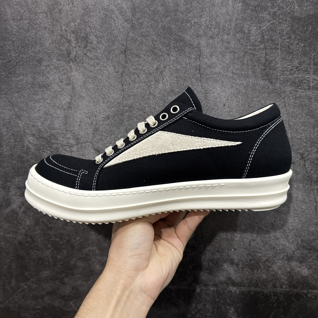 图片[2]-【莞产G版】帆布大匡威RO / Rick Owens DRKSHDW 瑞克·欧文斯 大匡威/低帮厚底/ 水洗牛仔帆布 低帮 西瓜头 【皮料】 东莞原厂进口全新2025年新材质““水洗牛仔斜纹帆布” 【鞋带】 鞋带采用水染定织法工艺，高密度之下，透出光泽感！ 【鞋头】软糯，轻轻按压有牛皮细细的纹理质感！ 【鞋底】TPU大底奶香味！硬度、肤感一比一！鞋底logo钢印清晰正确！ 【鞋垫】独家私人开模压印！牛皮贴面，双层复合！ 【尺码】 ：36 37 38 39 40 41 42 43 44 45 46！-选品中心