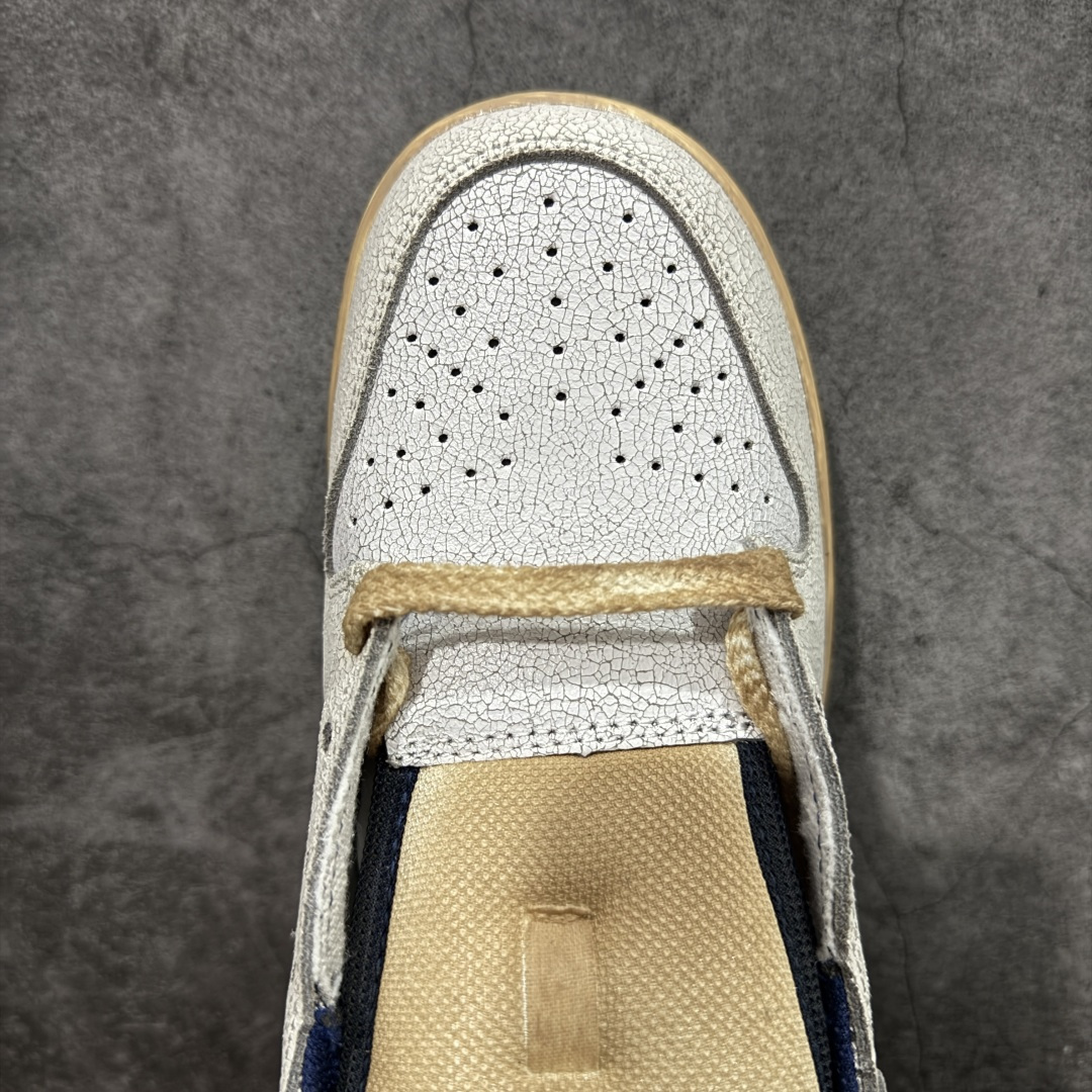 图片[5]-【纯原Z版】Nike x Stranger Things Dunk Low SP 怪奇物语 IH6766-001 这款鞋以“Phantom and Midnight Navy”配色为主，鞋身采用做旧设计，皮革带有裂纹，鞋带与中底呈现出怀旧色彩，仿佛从1987年穿越而来。鞋舌上有“1987”的小徽章，呼应剧中时间线，同时也点明了Dunk的诞生年份。此外，鞋身的耐克标志是倒着的，这一独特设计增加了鞋子的辨识度。鞋盒也经过特殊设计，带有做旧效果，里面还附赠了霍金斯实验室logo和颠倒世界小方块的鞋带扣等配件。 尺码：35-46（半码）-选品中心