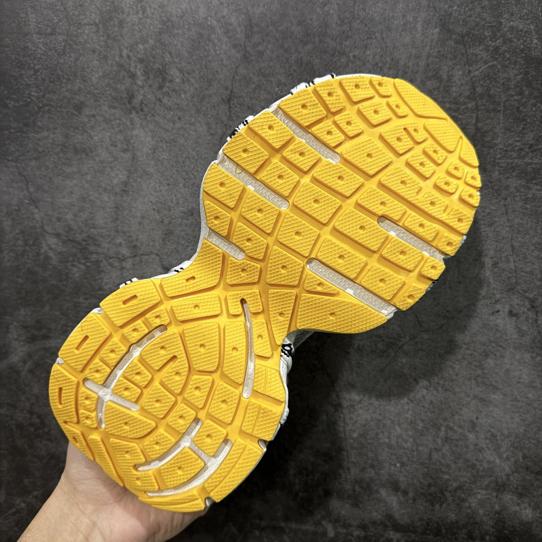 图片[9]-【纯原GO版本】Balenciaga 巴黎世家全新3XL极限绑带 全新十代潮流跑鞋 采用环保天空革与网眼织物鞋面材质 中底搭载轻量发泡EVA缓震中底 组合防滑橡胶大底 增加全新设计 在延续 Track Trainer 户外轮廓和复杂鞋面结构的同时 更具复古风格 尺码：35-46-选品中心