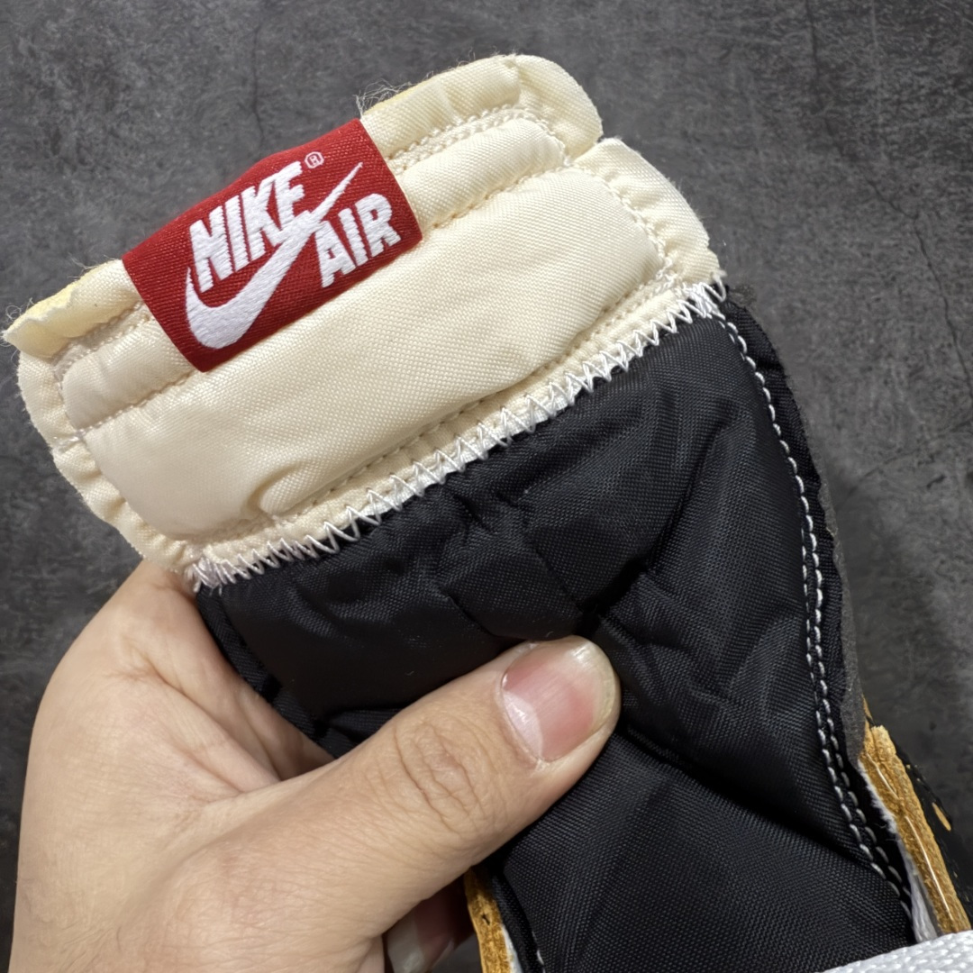 图片[6]-【莞产DG纯原】Union x Fragment Design x Air Jordan 1 Retro High OG 高帮 藤原浩黑白蓝拼接 AJ1 乔丹1代 aj1 乔1 高邦 黑白蓝拼接 乔丹篮球鞋 IO7847-002 全新批次 原厂皮料 正确爆裂纹 清洁度超高，所有细节经得起推敲，外贸零售首选版本 高价零售推荐版本💪🏻 原楦原纸板开发 极致一眼正品既视感 原厂皮料 原厂拉帮工艺 全部采用原厂电脑车 针距 边距完全同步原鞋 原厂特供皮料承诺百分百一致原鞋 鞋面清洁度最高QC检验标准 控制溢胶 飞翼3D高频深度立体 全市场仅此一家 鞋盒、防尘纸 均采购来自原厂 尺码：40 40.5 41 42 42.5 43 44 44.5 45 46 47.5-选品中心