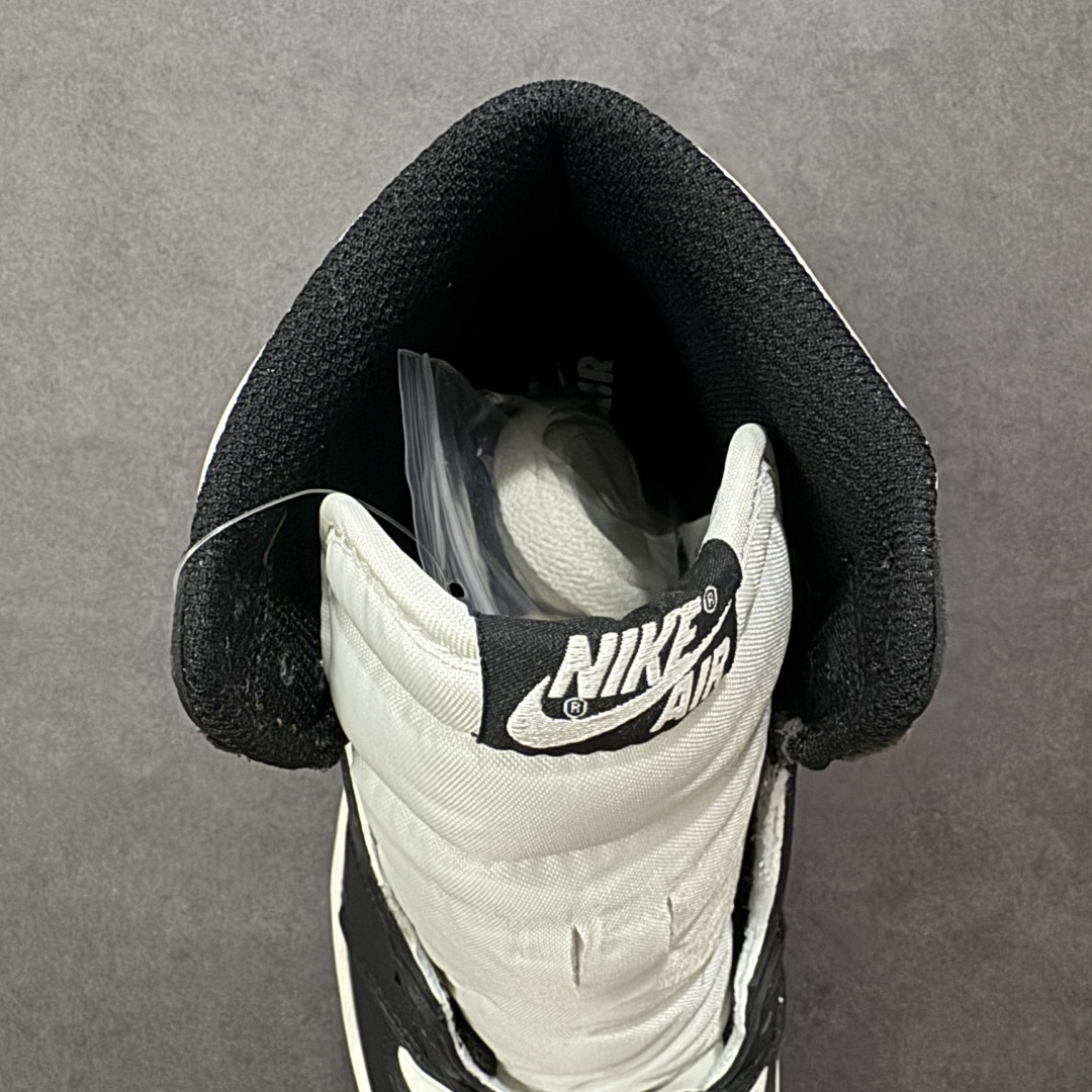 图片[7]-【公司级头层版】Air Jordan 1 High OG 高帮 AJ1 乔丹1代 aj1 乔1 高邦 金人吊牌 乔丹篮球鞋系列555088-105 采用正确头层皮组合荔枝纹头层皮革鞋面材质 中底注胶孔及缜密中底拉帮工艺 内置气垫及耐磨橡胶大底 尺码：36-47带半码-选品中心