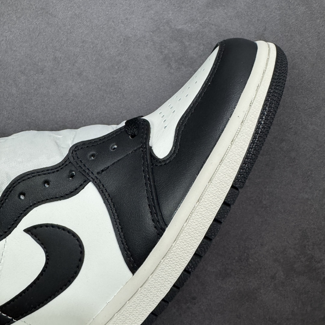 图片[5]-【公司级头层版】Air Jordan 1 High OG 高帮 AJ1 乔丹1代 aj1 乔1 高邦 金人吊牌 乔丹篮球鞋系列555088-105 采用正确头层皮组合荔枝纹头层皮革鞋面材质 中底注胶孔及缜密中底拉帮工艺 内置气垫及耐磨橡胶大底 尺码：36-47带半码-选品中心