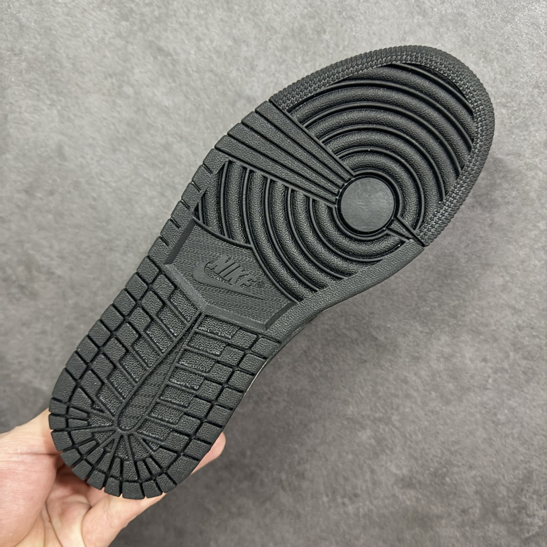 图片[9]-【H11版本】耐克Nike Air Jordan 1 AJ1经典复古经典低帮百搭文化篮球鞋 CZ0790-102 公司级真标半码制#原档案原数据开发版型#采用荔枝纹头层皮革鞋面材质#原厂立体填充鞋舌海绵#中底注胶孔及缜密中底拉帮工艺#原数据开发模具大底 尺码：35.5 36 36.5 37.5 38 38.5 39 40 40.5 41 42 42.5 43 44 44.5 45 46 47.5 48.5 编码：H11B330340-选品中心