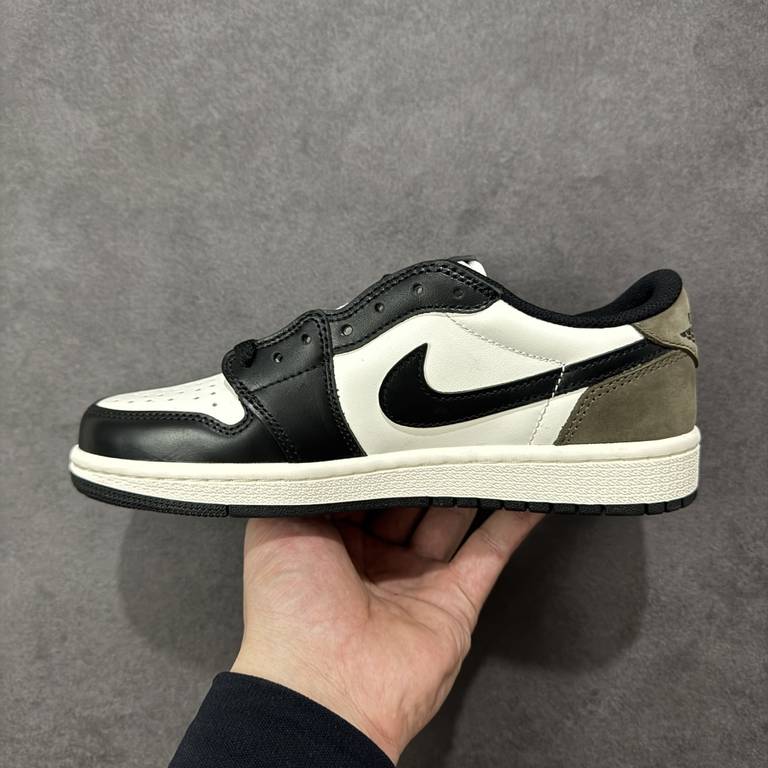 图片[2]-【H11版本】耐克Nike Air Jordan 1 AJ1经典复古经典低帮百搭文化篮球鞋 CZ0790-102 公司级真标半码制#原档案原数据开发版型#采用荔枝纹头层皮革鞋面材质#原厂立体填充鞋舌海绵#中底注胶孔及缜密中底拉帮工艺#原数据开发模具大底 尺码：35.5 36 36.5 37.5 38 38.5 39 40 40.5 41 42 42.5 43 44 44.5 45 46 47.5 48.5 编码：H11B330340-选品中心