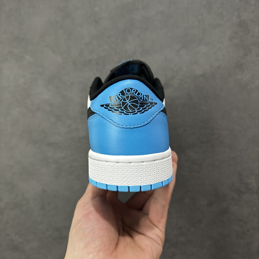 图片[4]-【H11版本】耐克Nike Air Jordan 1 AJ1经典复古经典低帮百搭文化篮球鞋 CZ0790-104 公司级真标半码制#原档案原数据开发版型#采用荔枝纹头层皮革鞋面材质#原厂立体填充鞋舌海绵#中底注胶孔及缜密中底拉帮工艺#原数据开发模具大底 尺码：35.5 36 36.5 37.5 38 38.5 39 40 40.5 41 42 42.5 43 44 44.5 45 46 47.5 48.5 编码：H11B330340-选品中心