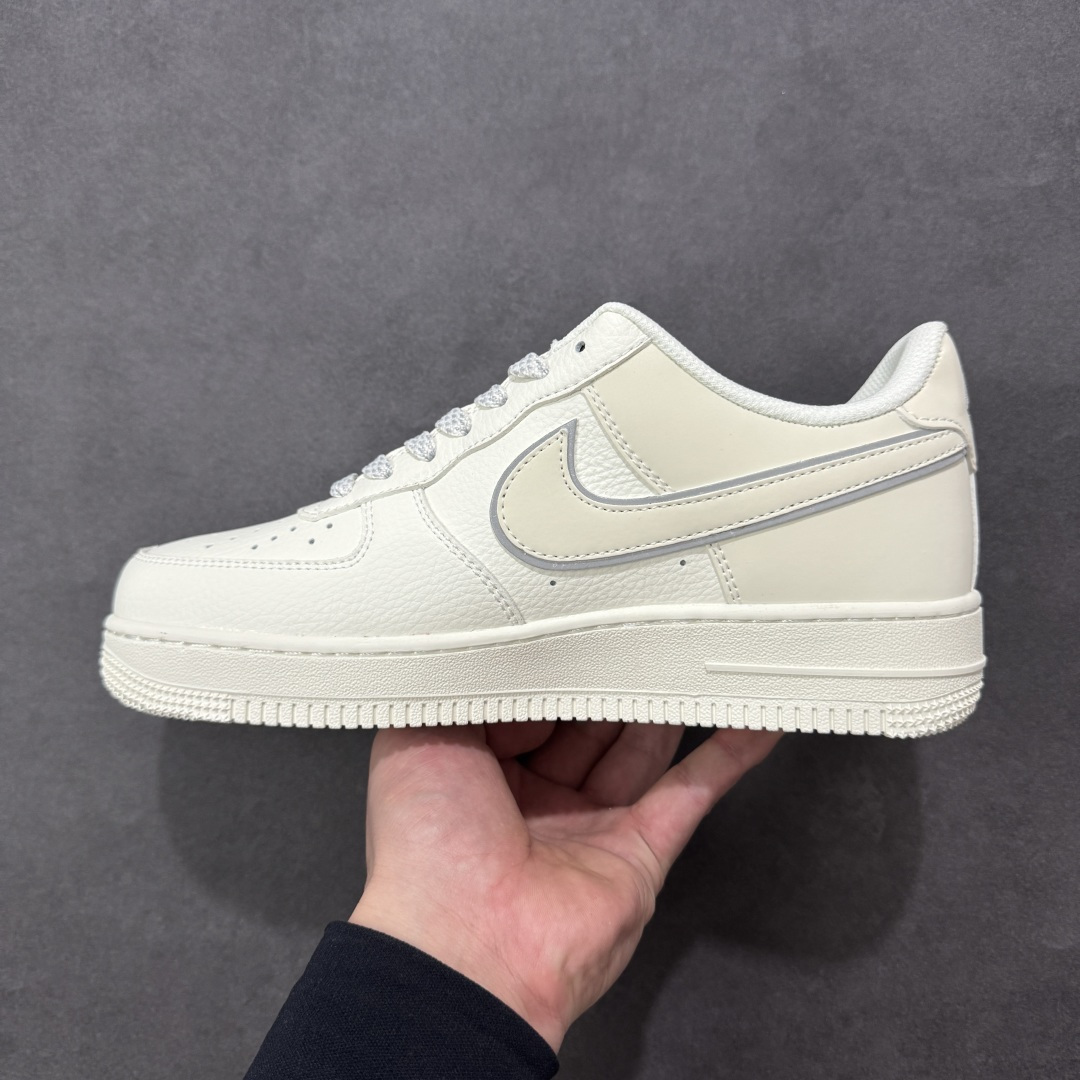 图片[2]-【定制版】NIke Air Force 1 \’07 Low “斯图西联名——米白小金勾”空军一号 低帮 运动鞋 休闲鞋 折边针车 工艺难度大 原楦头原纸板 原装鞋盒 定制五金配件 内置全掌气垫 原厂鞋底 货号：CS5288-058 尺码：36 36.5 37.5 38 38.5 39 40 40.5 41 42 42.5 43 44 44.5 45 编码：HXSB310320-选品中心
