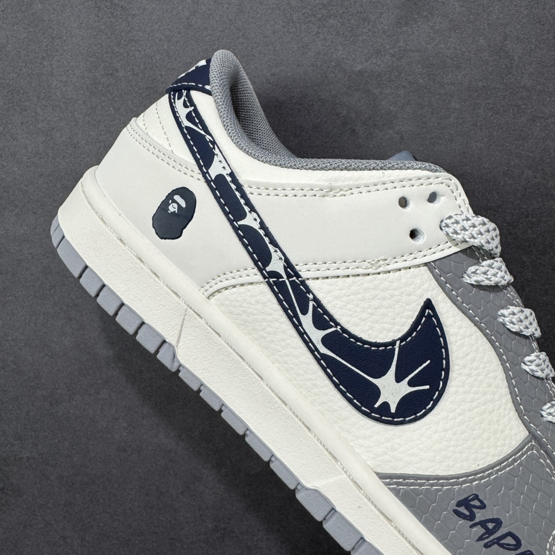 图片[6]-【定制版】Nike SB Dunk Low“ 猿人头联名—米灰黑” 周年高端定制 低帮休闲板鞋 定制鞋盒 大厂纯原品质出货 超高清洁度 皮料切割干净无任何毛边 细节完美 货号：JP1628-036 尺码：36 36.5 37.5 38 38.5 39 40 40.5 41 42 42.5 43 44 44.5 45 编码：HXSB330340-选品中心