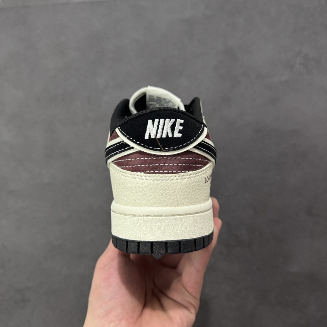 图片[4]-【定制版】Nike SB Dunk Low“ LV联名—米黑棕印花” 周年高端定制 低帮休闲板鞋 定制鞋盒 大厂纯原品质出货 超高清洁度 皮料切割干净无任何毛边 细节完美 货号：MN1688-105 尺码：36 36.5 37.5 38 38.5 39 40 40.5 41 42 42.5 43 44 44.5 45 编码：HXSB330340-选品中心