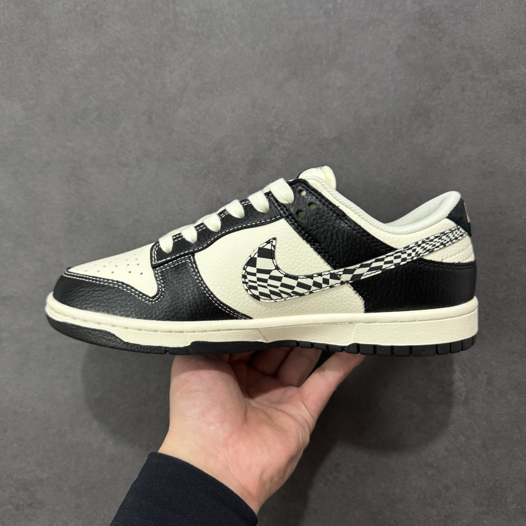 图片[2]-【定制版】Nike SB Dunk Low “斯图西联名——米黑创意勾” 高端定制 低帮休闲板鞋 定制鞋盒 大厂纯原品质出货 超高清洁度 皮料切割干净无任何毛边 细节完美 货号：QW5836-029 尺码：36 36.5 37.5 38 38.5 39 40 40.5 41 42 42.5 43 44 44.5 45 编码：HXSB330340-选品中心