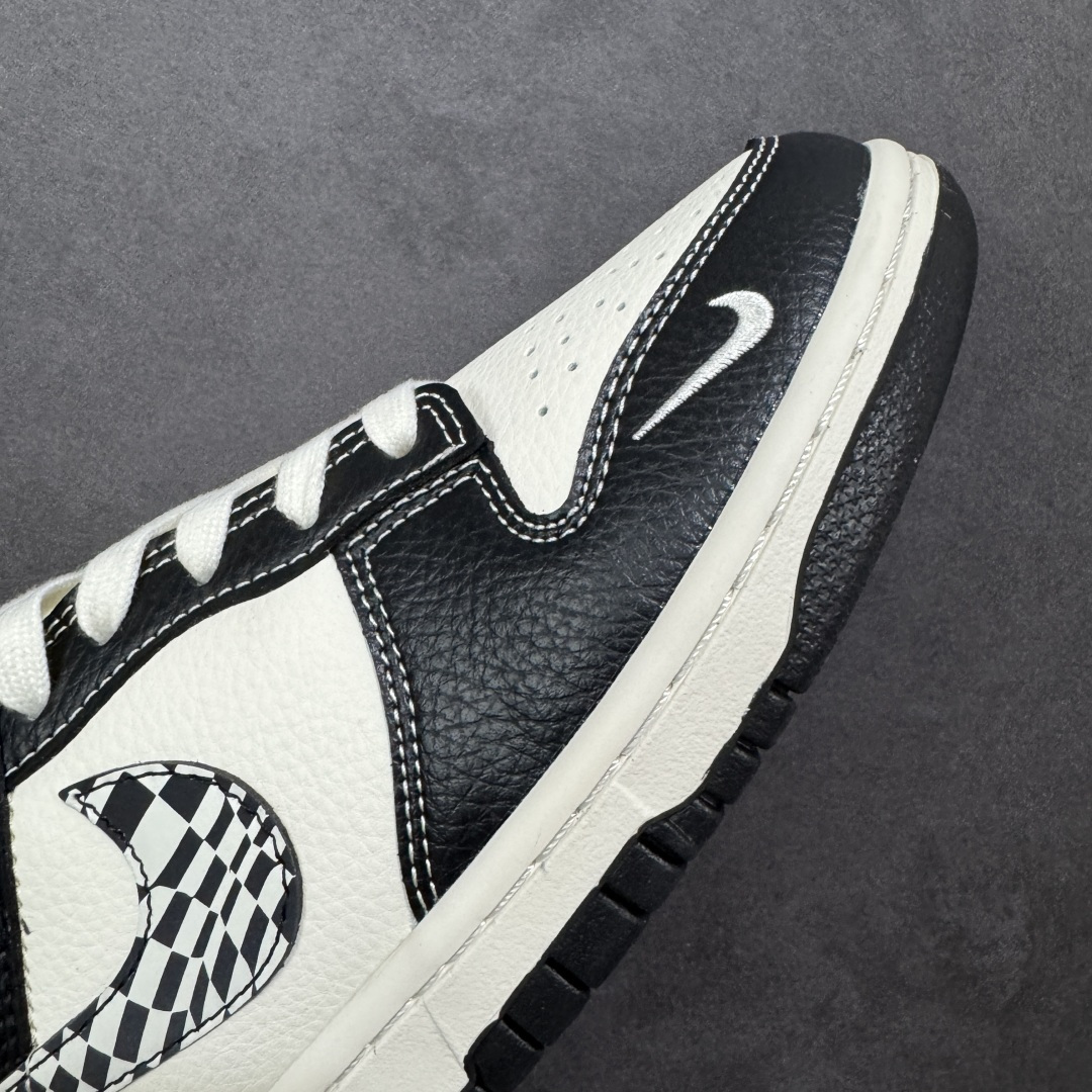 图片[5]-【定制版】Nike SB Dunk Low “斯图西联名——米黑创意勾” 高端定制 低帮休闲板鞋 定制鞋盒 大厂纯原品质出货 超高清洁度 皮料切割干净无任何毛边 细节完美 货号：QW5836-029 尺码：36 36.5 37.5 38 38.5 39 40 40.5 41 42 42.5 43 44 44.5 45 编码：HXSB330340-选品中心