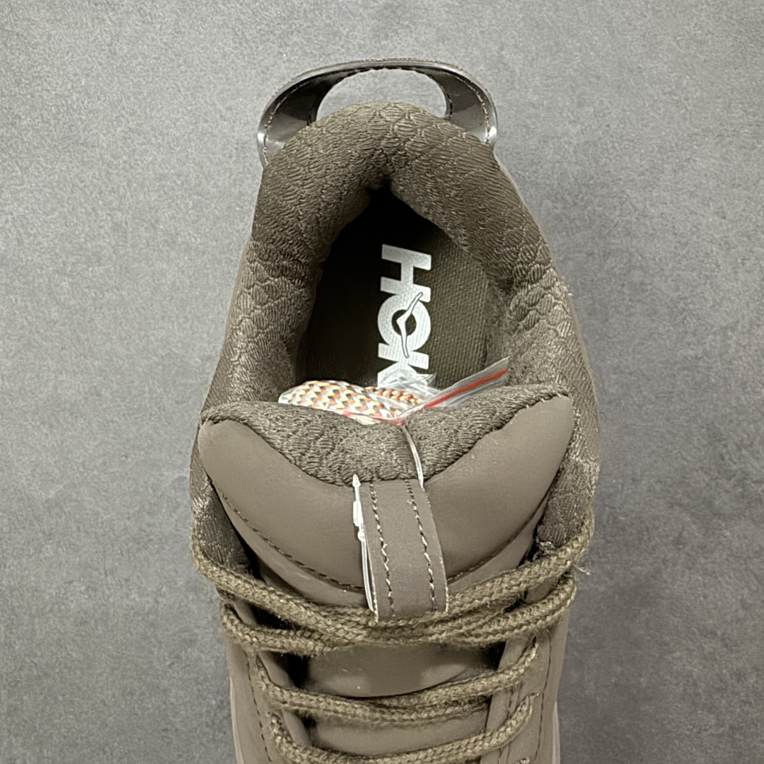 图片[7]-【YH版本】2025 BONDI b3LS联名鞋款闪亮登场 HOKA X Marni的跨界联名带来的 超乎想象的惊喜 以HOKA的经典的Bondi跑鞋为画布 Marni 挥洒色彩 蓬松的鞋面 搭配高饱和度纯色 视觉冲击力直接拉满 HOKA经典的厚底设计。 鞋底采用EVA板材发泡 脚感舒适 减震耐磨透气跑步运动鞋 货号 1170631 尺码 35.5 36 36.5 37.5 38 38.5 39 40 40.5 41 42 42.5 43 44 44.5 45 编码：YHB230240-选品中心