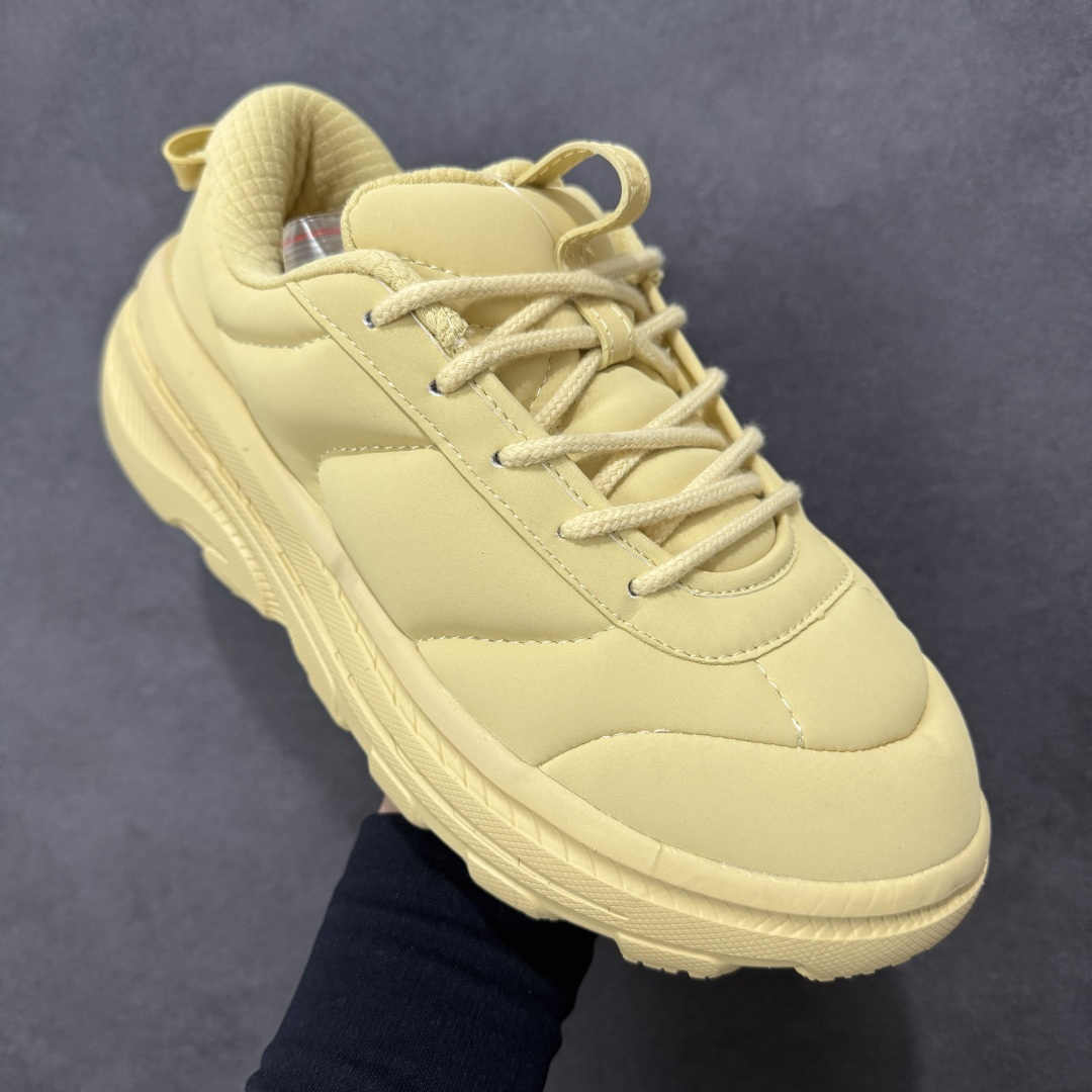 图片[3]-【YH版本】2025 BONDI b3LS联名鞋款闪亮登场 HOKA X Marni的跨界联名带来的 超乎想象的惊喜 以HOKA的经典的Bondi跑鞋为画布 Marni 挥洒色彩 蓬松的鞋面 搭配高饱和度纯色 视觉冲击力直接拉满 HOKA经典的厚底设计。 鞋底采用EVA板材发泡 脚感舒适 减震耐磨透气跑步运动鞋 货号 1170631 尺码 35.5 36 36.5 37.5 38 38.5 39 40 40.5 41 42 42.5 43 44 44.5 45 编码：YHB230240-选品中心