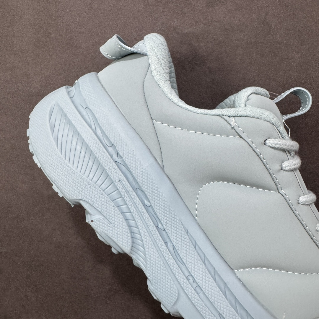 图片[6]-【YH版本】2025 BONDI b3LS联名鞋款闪亮登场 HOKA X Marni的跨界联名带来的 超乎想象的惊喜 以HOKA的经典的Bondi跑鞋为画布 Marni 挥洒色彩 蓬松的鞋面 搭配高饱和度纯色 视觉冲击力直接拉满 HOKA经典的厚底设计。 鞋底采用EVA板材发泡 脚感舒适 减震耐磨透气跑步运动鞋 货号 1170631 尺码 35.5 36 36.5 37.5 38 38.5 39 40 40.5 41 42 42.5 43 44 44.5 45 编码：YHB230240-选品中心