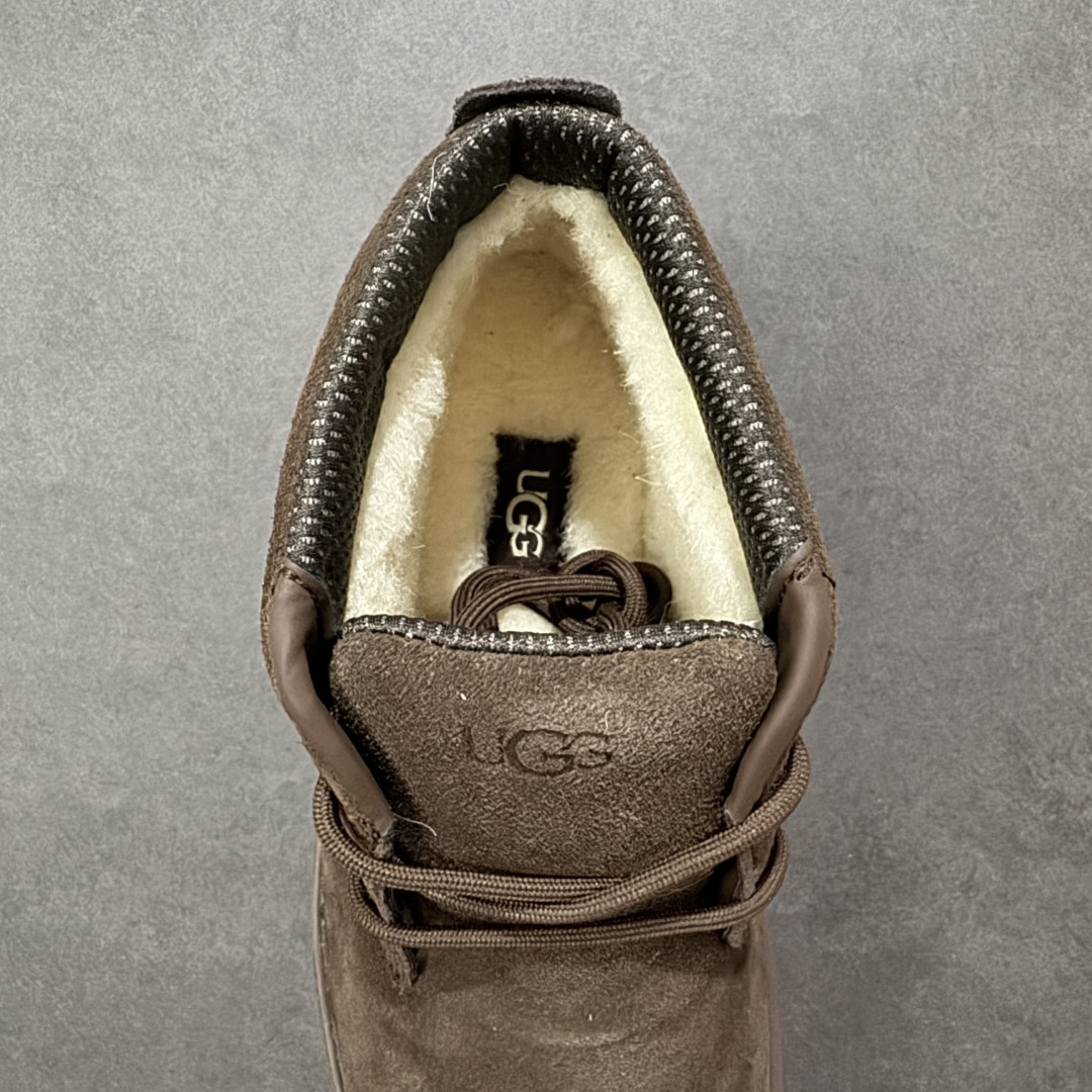 图片[7]-【SP顶级版】 平台外贸专供 UGG Burleigh Chukka 男士中帮雪地靴 1151773 原代工厂隆丰A级真羊毛皮一体完全遵循正平正品，精选A级羊皮毛一体材质，内里毛绒如云朵般包裹双脚，白带恒温属性一寒锁温抗冻，股季透气排湿，让双脚时刻处于干爽舒适的状态，轻量化设计搭配柔韧鞋底，每一步都似踩在软垫上，再加上贴合足型的弧度与足跟支撑，无论是居家休憩,外出通勤还是日常跑腿，全天行走也无负担。 从经典高筒靴到简约拖鞋，从基础中性色到潮流设计，既能与牛仔裤、卫衣打造随性日常，也能搭配裙子、男女同款更能轻松适配情侣穿搭。 优质羊皮毛天生耐磨损，搭配扎实工艺与防水科技加持，能抵御日常磨损与雨雪侵袭。一双穿数年仍能保持柔软质感💪🏻 尺码：39-45-选品中心