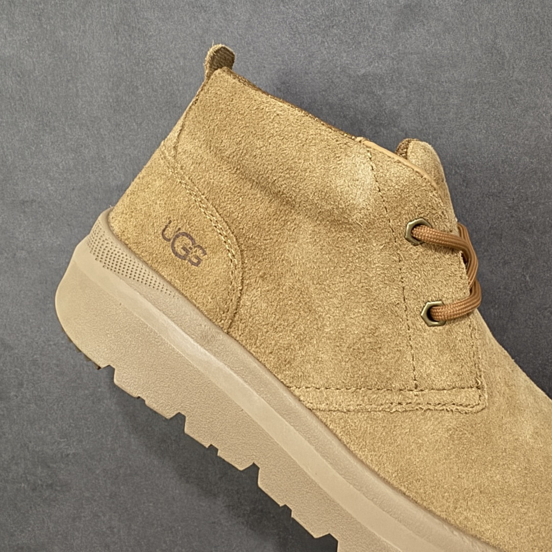 图片[6]-【SP顶级版】 平台外贸专供 UGG Burleigh Chukka 男士中帮雪地靴 1151773 原代工厂隆丰A级真羊毛皮一体完全遵循正平正品，精选A级羊皮毛一体材质，内里毛绒如云朵般包裹双脚，白带恒温属性一寒锁温抗冻，股季透气排湿，让双脚时刻处于干爽舒适的状态，轻量化设计搭配柔韧鞋底，每一步都似踩在软垫上，再加上贴合足型的弧度与足跟支撑，无论是居家休憩,外出通勤还是日常跑腿，全天行走也无负担。 从经典高筒靴到简约拖鞋，从基础中性色到潮流设计，既能与牛仔裤、卫衣打造随性日常，也能搭配裙子、男女同款更能轻松适配情侣穿搭。 优质羊皮毛天生耐磨损，搭配扎实工艺与防水科技加持，能抵御日常磨损与雨雪侵袭。一双穿数年仍能保持柔软质感💪🏻 尺码：39-45-选品中心