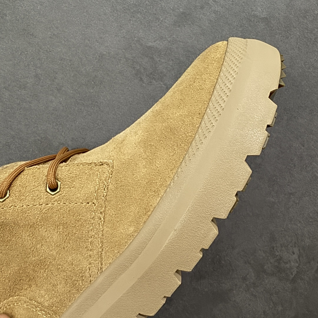 图片[5]-【SP顶级版】 平台外贸专供 UGG Burleigh Chukka 男士中帮雪地靴 1151773 原代工厂隆丰A级真羊毛皮一体完全遵循正平正品，精选A级羊皮毛一体材质，内里毛绒如云朵般包裹双脚，白带恒温属性一寒锁温抗冻，股季透气排湿，让双脚时刻处于干爽舒适的状态，轻量化设计搭配柔韧鞋底，每一步都似踩在软垫上，再加上贴合足型的弧度与足跟支撑，无论是居家休憩,外出通勤还是日常跑腿，全天行走也无负担。 从经典高筒靴到简约拖鞋，从基础中性色到潮流设计，既能与牛仔裤、卫衣打造随性日常，也能搭配裙子、男女同款更能轻松适配情侣穿搭。 优质羊皮毛天生耐磨损，搭配扎实工艺与防水科技加持，能抵御日常磨损与雨雪侵袭。一双穿数年仍能保持柔软质感💪🏻 尺码：39-45-选品中心