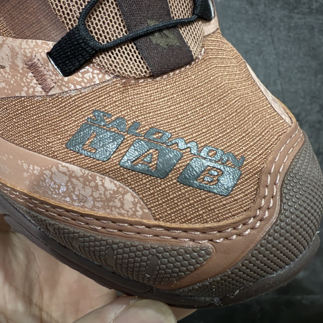 图片[5]-【莞产渠道】Salomon 萨洛蒙 XT-4 OG 复古机能跑鞋 咖啡棕 巧克力色 478771 经典户外产品 将初代XT 系列越野鞋面与重装徒步QUSET 4D中底融合呈现全新产品 鞋面拥有“SENSIFIT QUICKLACE ”双重组合 搭载 代表性的 4D ADVENCED CHASSIS 鞋底底盘 具备稳定 抓地 防护的综合特性 尺码：36 36.5 37.5 38 38.5 39 40 40.5 41 42 42.5 43 44 44.5 45-选品中心