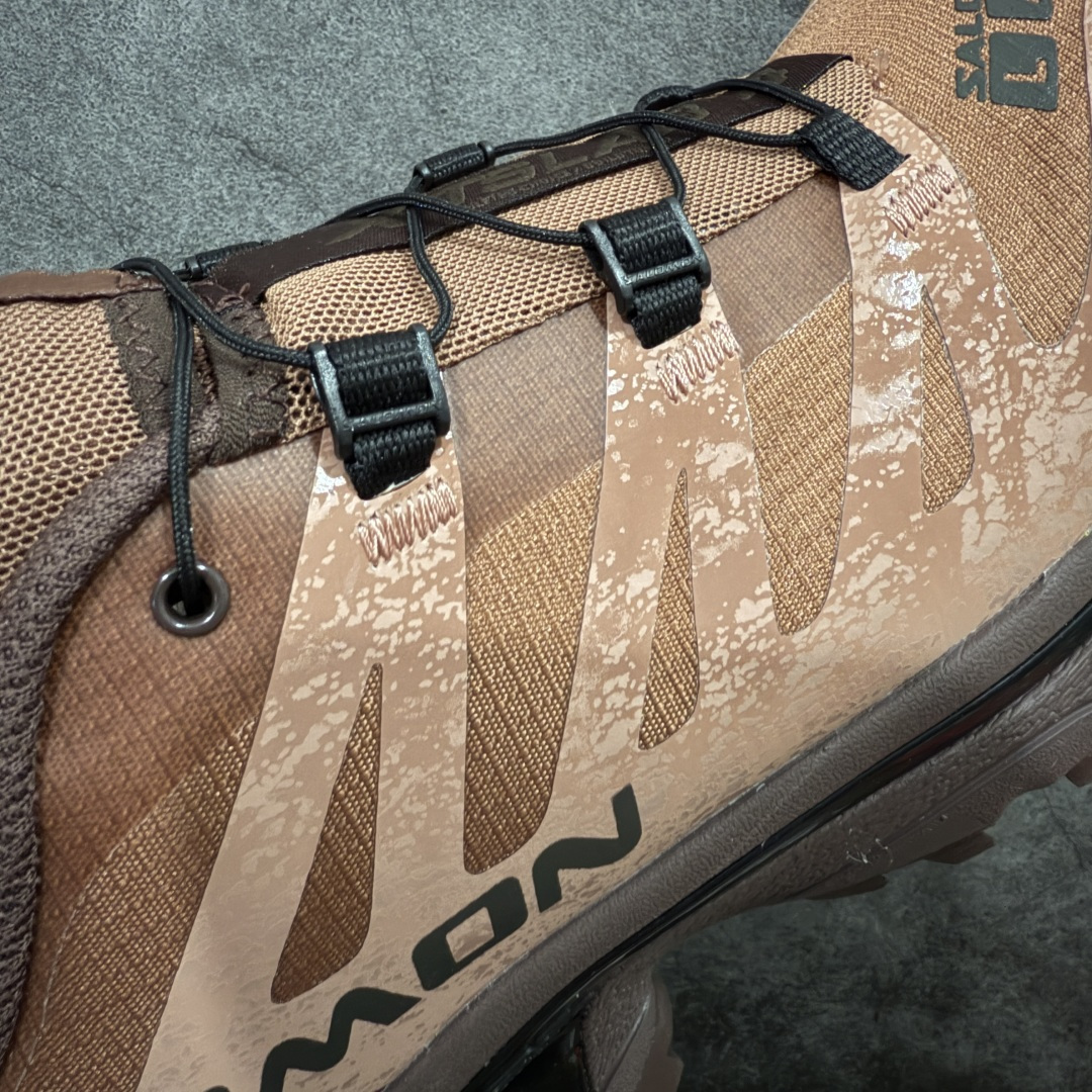 图片[4]-【莞产渠道】Salomon 萨洛蒙 XT-4 OG 复古机能跑鞋 咖啡棕 巧克力色 478771 经典户外产品 将初代XT 系列越野鞋面与重装徒步QUSET 4D中底融合呈现全新产品 鞋面拥有“SENSIFIT QUICKLACE ”双重组合 搭载 代表性的 4D ADVENCED CHASSIS 鞋底底盘 具备稳定 抓地 防护的综合特性 尺码：36 36.5 37.5 38 38.5 39 40 40.5 41 42 42.5 43 44 44.5 45-选品中心