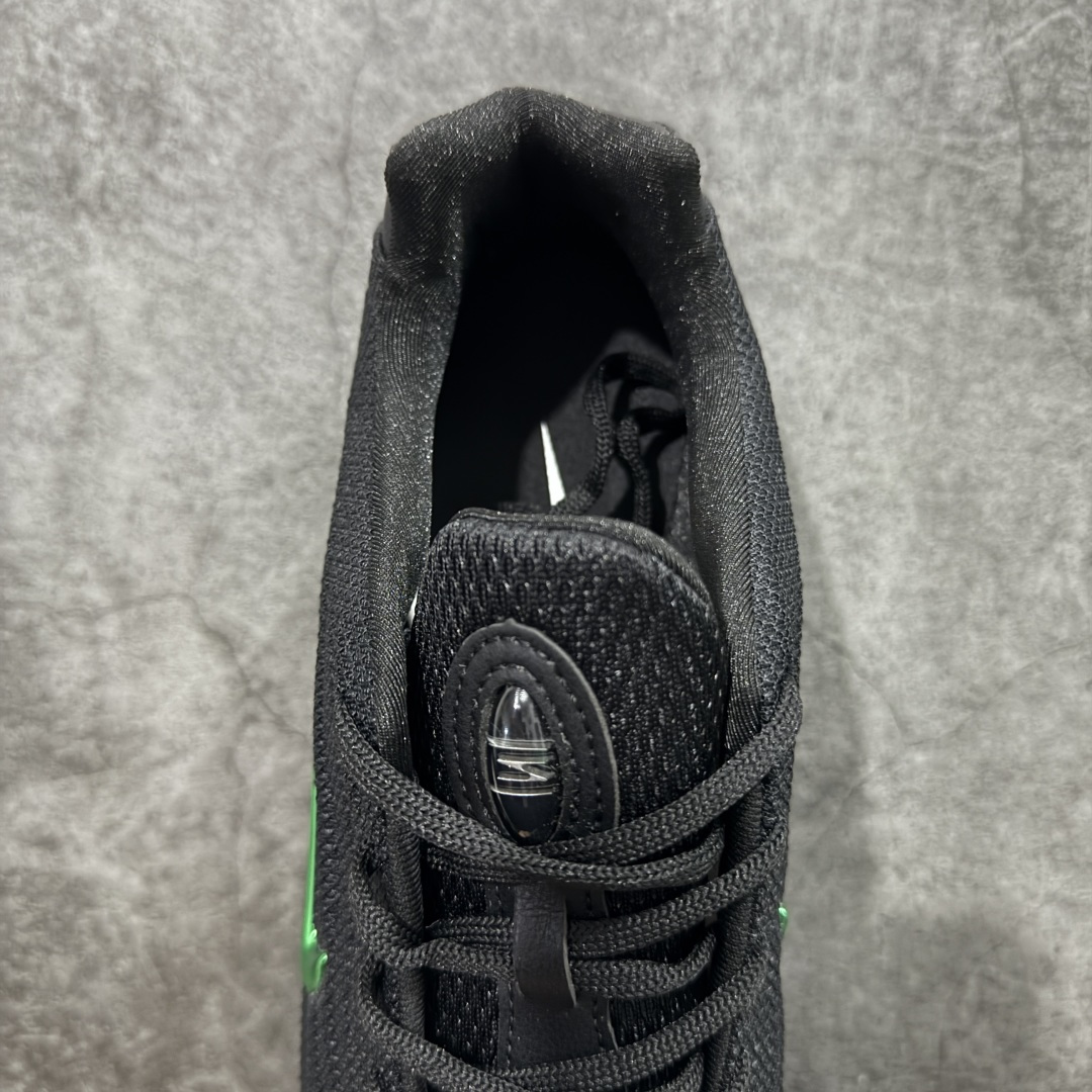 图片[8]-【外贸版】Nike SHOX Z 后掌气柱先锋机能风跑鞋 IM6051-001 Nike Shox Z搭载了Nike标志性的Shox缓震科技 后跟的气柱能有效吸收冲击能量提供良好的缓震效果 采用轻盈透气的材质制作鞋面能确保脚部保持干爽舒适 贴合脚部曲线 带来舒适的包裹感 “猫跟”设计不仅提升了时尚感 还增强了穿着时的稳定性 使脚部在行走或运动过程中能保持平衡 尺码： 36 36.5 37.5 38 38.5 39 40 40.5 41 42 42.5 43 44 44.5 45 46-选品中心