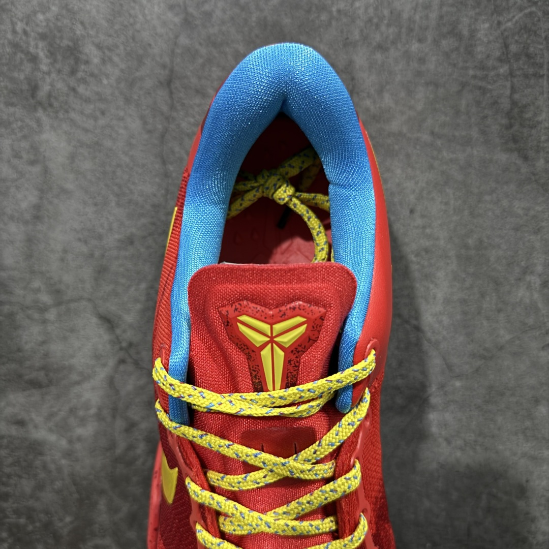 图片[8]-【CK纯原版】Nike Zoom Kobe Ⅷ System 科比8代 男子实战篮球鞋 639654-674 鞋垫升级配备超厚PHYLON中底 前后掌部位搭载Zoom气垫单元 塑料碳纤维支撑中板 KOBE VII体系的速度模块配备了 PHYLON 中底和在前后掌部位的 Zoom气垫单元，提供快速响应的缓冲。同时，采用低帮弹力鞋口设计，使鞋子能够紧贴脚踝提供更好的支撑。速度模块采用贴合脚面的舒适包裹设计，摒弃传统的鞋舌和鞋内套，使球鞋更加轻质。 尺码：39-47.5-选品中心