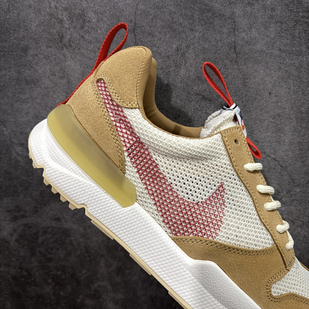 图片[7]-【先行首发版】Tom Sachs x NK Craft Mars Yard 2.0 联名宇航员神游太空百搭休闲运动透气慢跑鞋 复古做旧黄红勾 经过五年时间的等待，被视为神级球鞋之作的 Craft Mars Yard 终于以 2.0 的姿态回归。艺术家 Tom Sachs 在延续经典外观与配色组合的同时，将Craft Mars Yard 进行全面升级，以更加透气的涤纶经编针织网眼取代之前的特殊 Vectran 材质，并在鞋面上加入 X 型走线提高耐磨特性，而经过改良之后的 SFB 特种部队靴大底亦更加适合在城市环境着用，此外网面层和软木层的双内底设计更是为营造赤脚穿着体验特别优化 货号：IF2885 100 尺码：36 36.5 37.5 38 38.5 39 40 40.5 41 42 42.5 43 44 45 46-选品中心