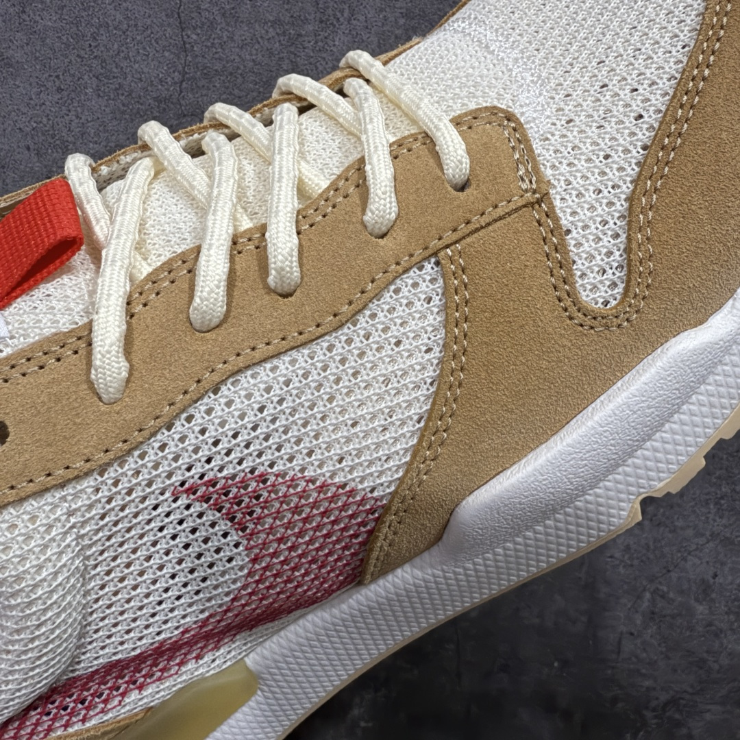 图片[4]-【先行首发版】Tom Sachs x NK Craft Mars Yard 2.0 联名宇航员神游太空百搭休闲运动透气慢跑鞋 复古做旧黄红勾 经过五年时间的等待，被视为神级球鞋之作的 Craft Mars Yard 终于以 2.0 的姿态回归。艺术家 Tom Sachs 在延续经典外观与配色组合的同时，将Craft Mars Yard 进行全面升级，以更加透气的涤纶经编针织网眼取代之前的特殊 Vectran 材质，并在鞋面上加入 X 型走线提高耐磨特性，而经过改良之后的 SFB 特种部队靴大底亦更加适合在城市环境着用，此外网面层和软木层的双内底设计更是为营造赤脚穿着体验特别优化 货号：IF2885 100 尺码：36 36.5 37.5 38 38.5 39 40 40.5 41 42 42.5 43 44 45 46-选品中心
