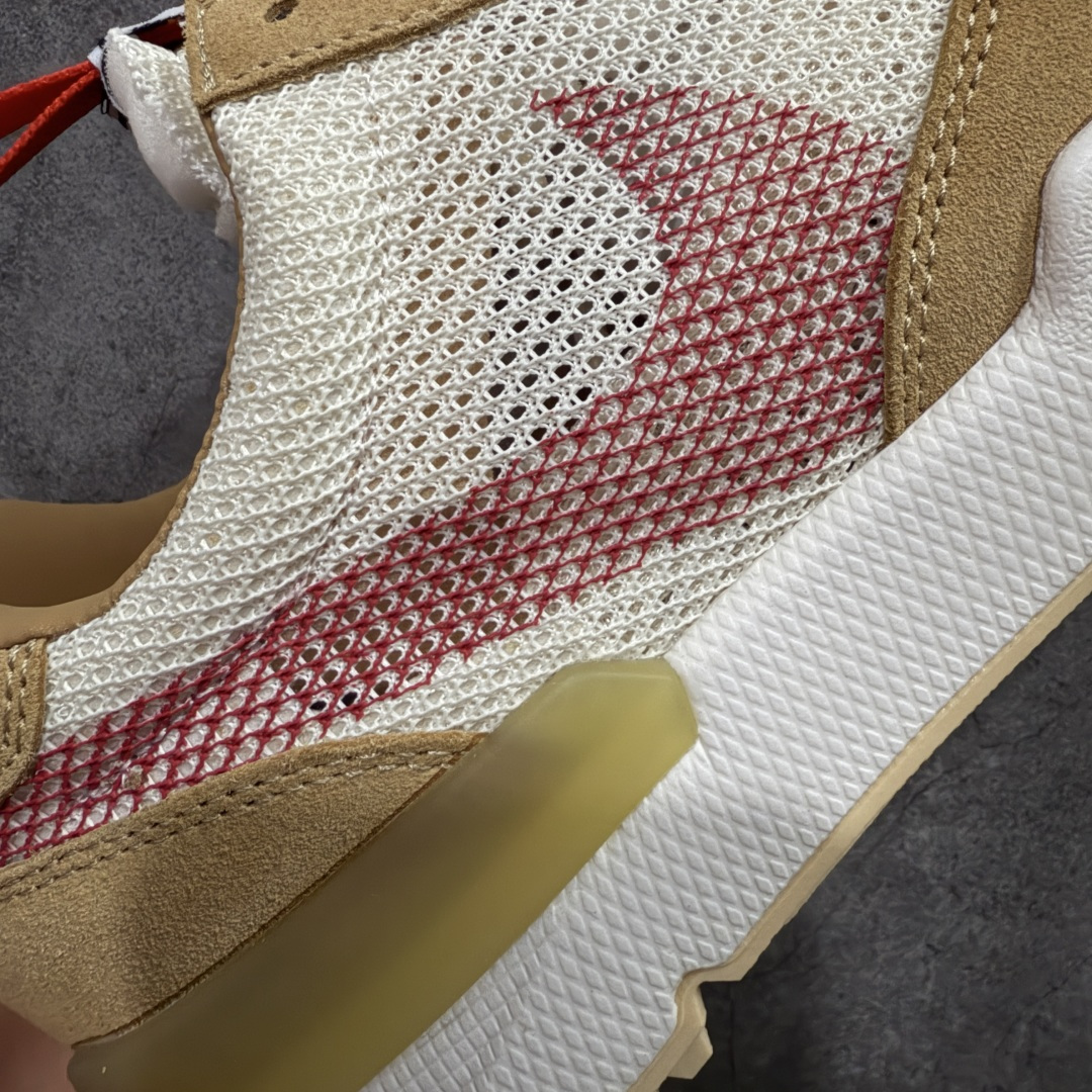 图片[3]-【先行首发版】Tom Sachs x NK Craft Mars Yard 2.0 联名宇航员神游太空百搭休闲运动透气慢跑鞋 复古做旧黄红勾 经过五年时间的等待，被视为神级球鞋之作的 Craft Mars Yard 终于以 2.0 的姿态回归。艺术家 Tom Sachs 在延续经典外观与配色组合的同时，将Craft Mars Yard 进行全面升级，以更加透气的涤纶经编针织网眼取代之前的特殊 Vectran 材质，并在鞋面上加入 X 型走线提高耐磨特性，而经过改良之后的 SFB 特种部队靴大底亦更加适合在城市环境着用，此外网面层和软木层的双内底设计更是为营造赤脚穿着体验特别优化 货号：IF2885 100 尺码：36 36.5 37.5 38 38.5 39 40 40.5 41 42 42.5 43 44 45 46-选品中心