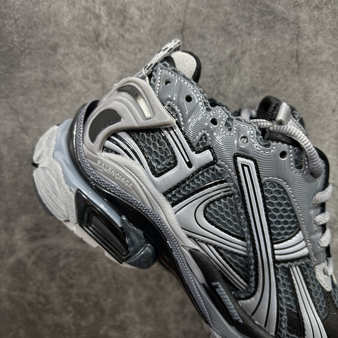 图片[7]-【纯原G5版本】Balenciaga Runner 巴黎世家7代 破坏风 手工做旧款复古老爹鞋 全新外贸版本 完美品质 超高性价比 拒绝高价杀猪 该款是通过溢胶 做旧 缝线等细节 展示了设计师 Demna的运动鞋风格 传递复古感 后侧板 翘起的鞋头 展示了 Demna 在结构上的未来构想 尺码：36 37 38 39 40 41 42 43 44 45 46-选品中心