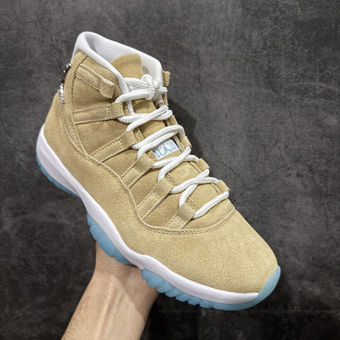 图片[3]-【KZ神版】Air Jordan AJ11 \”H-Town\” AJ11 乔11休斯顿限定 IO8960-707 市场中端王者 耗时半年巨作 全套原纸板楦头开发 确保原汁原味 完美呈现11代版型 此版本只针对中端市场 皮料材质有所更替 其他数据细节工艺流程均保持一致绝不口嗨 细节品控鞋型随意秒杀市面3XX 原楦原档案数据开模打造 原厂中底拉帮钢印 原厂进口漆皮 防冻不开裂 原装鞋撑 水晶大底正确色度色泽 原楦原数据刺绣 原厂车缝走线及对位 毫厘不差 飞人logo采用原数据电脑刺绣 原装正品碳纤维真实碳板 增强抗扭 原内标 原盒标 正确官方原盒 防氧化水晶外底 原厂配套全掌solo气垫 进口港宝加持 后跟自然饱满 全鞋荧光划线卡点 追求极致完美 每一双都是工艺品 多重QC质检 超越公司货的品控标准 实实在在的免检产品 尺码：36 36.5 37.5 38 38.5 39 40 40.5 41 42 42.5 43 44 44.5 45 46 47.5-选品中心