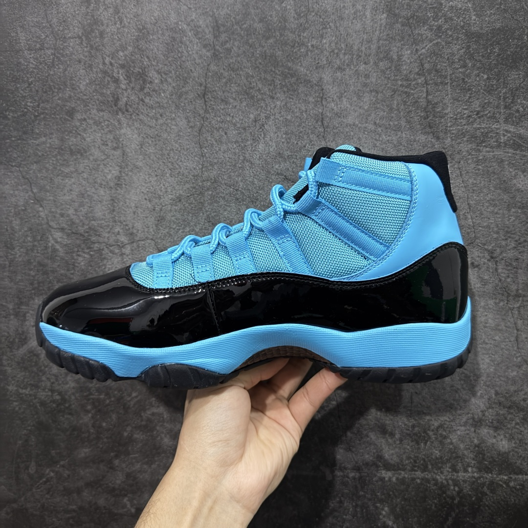 图片[2]-【外贸版】Air Jordan 11 Retro AJ11 乔11黑蓝 CT8012-440   原楦原档案数据开模打造 原厂中底拉帮钢印 原厂漆皮 防冻不开裂 头层皮料 原装鞋撑 水晶大底正确色度色泽 原楦原数据刺绣 原厂车缝走线及对位 毫厘不差 飞人logo采用原数据电脑刺绣 原装正品碳纤维真实碳板 增强抗扭 原内标 原盒标 正确官方原盒 原厂防氧化水晶外底 原厂配套厂全掌solo气垫 尺码：40 40.5 41 42 42.5 43 44 44.5 45 46 47.5 48.5-选品中心