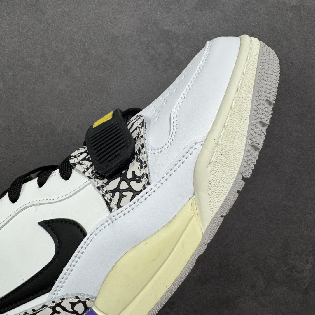 图片[5]-福利特价【GQ福利】Air Jordan Legacy AJ312 复古篮球鞋 市场最强独一档产物 全套原纸板楦头开发 原厂大底磨具加持立体防滑纹理 原档数据后跟TPU子母扣魔术贴 原装可视Air Sole气垫 原汁原味最完美的312代版型 唯一正确鞋头趴度弧度高度鞋身腰线 进口港宝加持 后跟自然饱满 全鞋荧光划线卡点 追求极致完美 每一双都是工艺品 多重QC质检 超越公司货的品控标准 实实在在的免检产品 鞋身采用了皮革材质打造 横跨鞋面的魔术贴十分吸睛 侧面的Swoosh Logo的一部分被鞋面遮挡了一部分 颇具玩味 魔术贴上标有NK标识 而鞋舌上是Jordan的经典红色飞翼Logo 后跟和鞋底均采用了AJ3的设计 后跟上同样也使用了经典的爆裂纹图案 货号：DV9127-101 尺码：36 36.5 37.5 38 38.5 39 40 40.5 41 42 42.5 43 44 44.5 45-选品中心