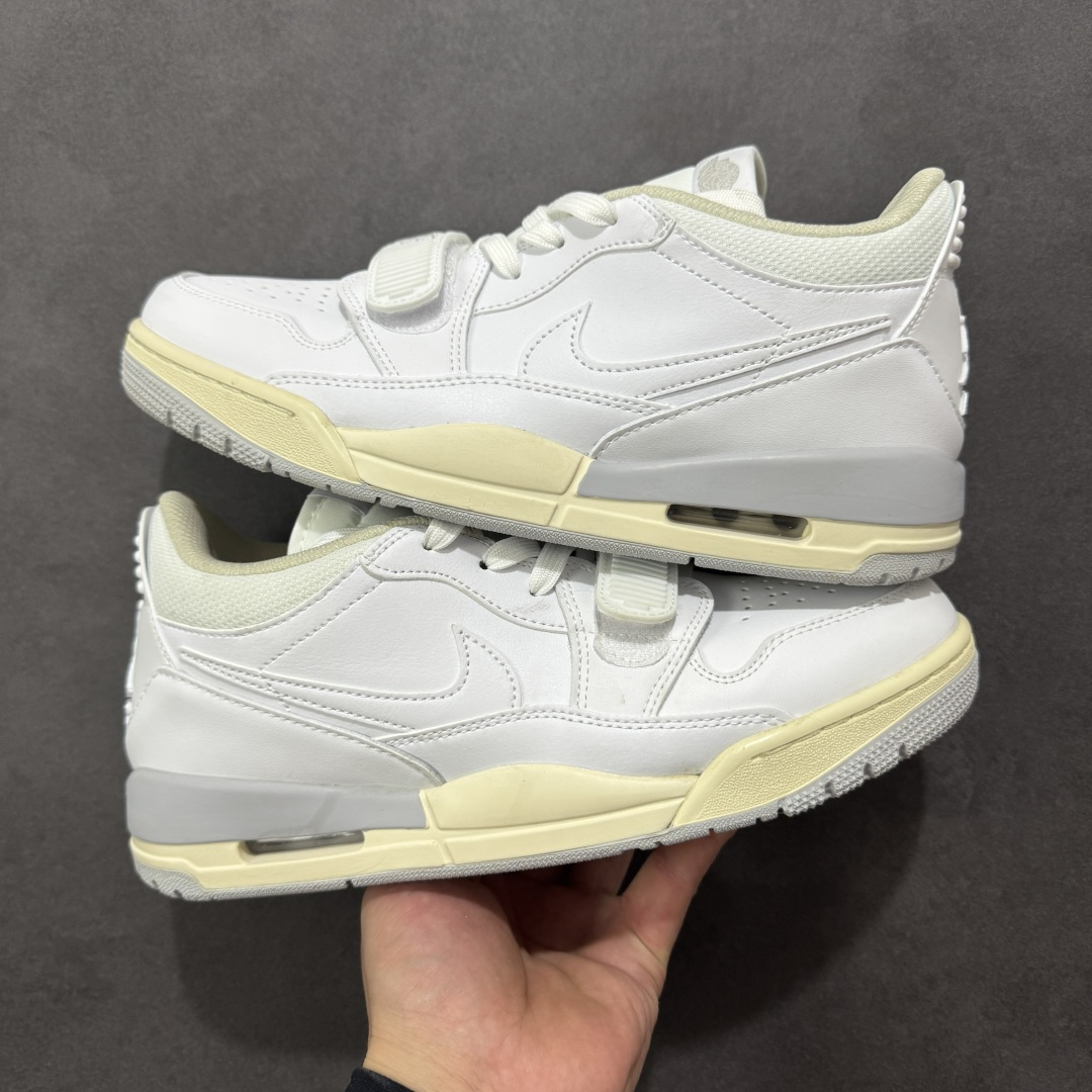 图片[5]-福利特价【GQ福利】Air Jordan Legacy AJ312 复古篮球鞋 市场最强独一档产物 全套原纸板楦头开发 原厂大底磨具加持立体防滑纹理 原档数据后跟TPU子母扣魔术贴 原装可视Air Sole气垫 原汁原味最完美的312代版型 唯一正确鞋头趴度弧度高度鞋身腰线 进口港宝加持 后跟自然饱满 全鞋荧光划线卡点 追求极致完美 每一双都是工艺品 多重QC质检 超越公司货的品控标准 实实在在的免检产品 鞋身采用了皮革材质打造 横跨鞋面的魔术贴十分吸睛 侧面的Swoosh Logo的一部分被鞋面遮挡了一部分 颇具玩味 魔术贴上标有NK标识 而鞋舌上是Jordan的经典红色飞翼Logo 后跟和鞋底均采用了AJ3的设计 后跟上同样也使用了经典的爆裂纹图案 货号：DV9127-101 尺码：36 36.5 37.5 38 38.5 39 40 40.5 41 42 42.5 43 44 44.5 45-选品中心