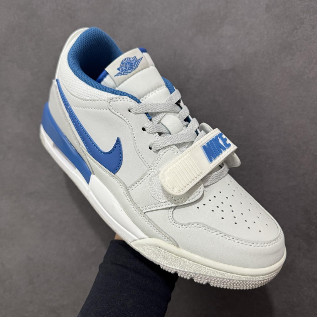 图片[3]-福利特价【GQ福利】Air Jordan Legacy AJ312 复古篮球鞋 市场最强独一档产物 全套原纸板楦头开发 原厂大底磨具加持立体防滑纹理 原档数据后跟TPU子母扣魔术贴 原装可视Air Sole气垫 原汁原味最完美的312代版型 唯一正确鞋头趴度弧度高度鞋身腰线 进口港宝加持 后跟自然饱满 全鞋荧光划线卡点 追求极致完美 每一双都是工艺品 多重QC质检 超越公司货的品控标准 实实在在的免检产品 鞋身采用了皮革材质打造 横跨鞋面的魔术贴十分吸睛 侧面的Swoosh Logo的一部分被鞋面遮挡了一部分 颇具玩味 魔术贴上标有NK标识 而鞋舌上是Jordan的经典红色飞翼Logo 后跟和鞋底均采用了AJ3的设计 后跟上同样也使用了经典的爆裂纹图案 货号：DV9127-101 尺码：36 36.5 37.5 38 38.5 39 40 40.5 41 42 42.5 43 44 44.5 45-选品中心