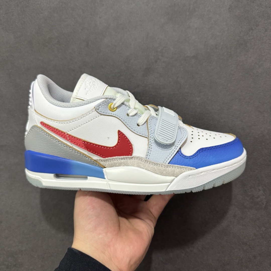 福利特价【GQ福利】Air Jordan Legacy AJ312 复古篮球鞋 市场最强独一档产物 全套原纸板楦头开发 原厂大底磨具加持立体防滑纹理 原档数据后跟TPU子母扣魔术贴 原装可视Air Sole气垫 原汁原味最完美的312代版型 唯一正确鞋头趴度弧度高度鞋身腰线 进口港宝加持 后跟自然饱满 全鞋荧光划线卡点 追求极致完美 每一双都是工艺品 多重QC质检 超越公司货的品控标准 实实在在的免检产品 鞋身采用了皮革材质打造 横跨鞋面的魔术贴十分吸睛 侧面的Swoosh Logo的一部分被鞋面遮挡了一部分 颇具玩味 魔术贴上标有NK标识 而鞋舌上是Jordan的经典红色飞翼Logo 后跟和鞋底均采用了AJ3的设计 后跟上同样也使用了经典的爆裂纹图案 货号：DV9127-101 尺码：36 36.5 37.5 38 38.5 39 40 40.5 41 42 42.5 43 44 44.5 45-选品中心