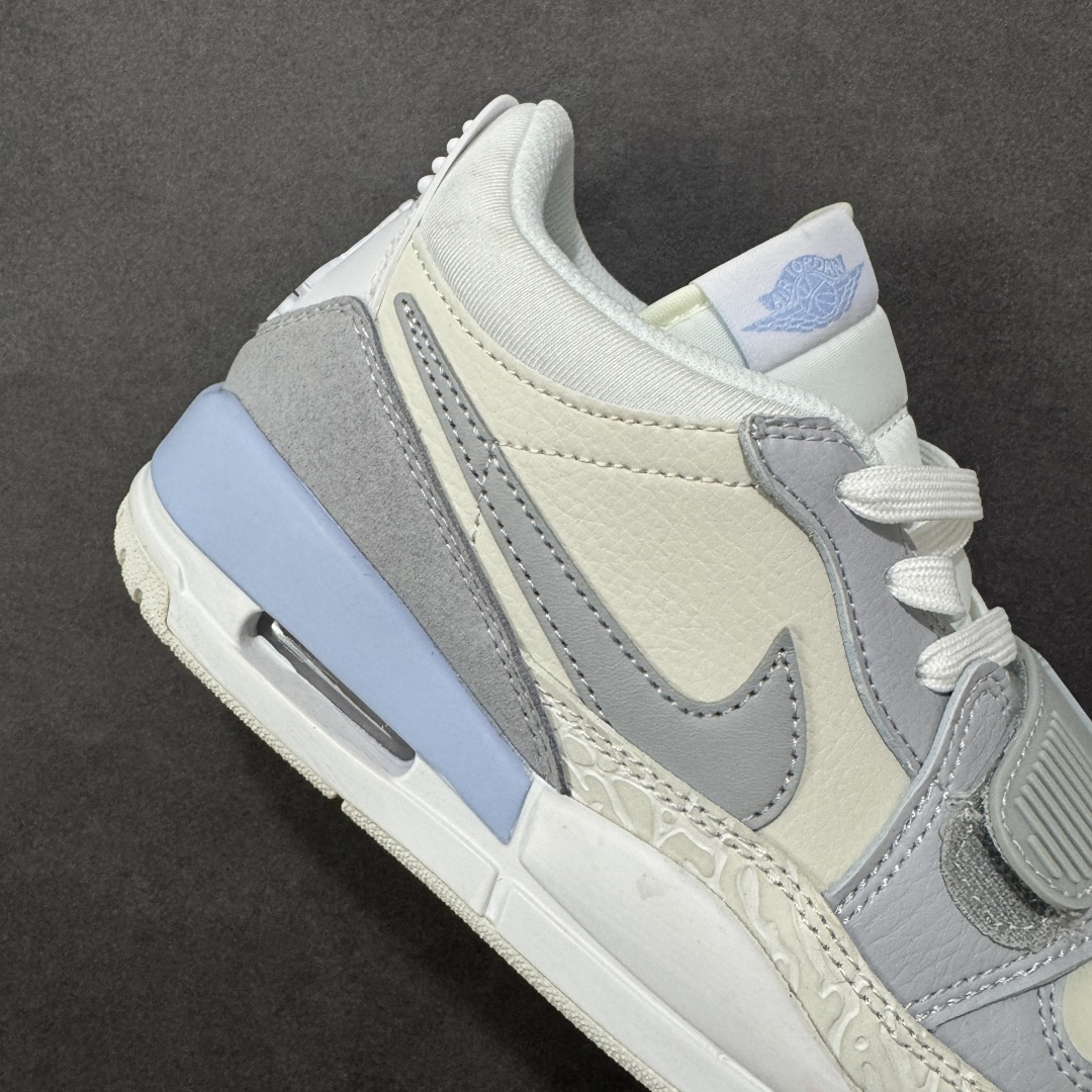 图片[6]-福利特价【GQ福利】Air Jordan Legacy AJ312 复古篮球鞋 市场最强独一档产物 全套原纸板楦头开发 原厂大底磨具加持立体防滑纹理 原档数据后跟TPU子母扣魔术贴 原装可视Air Sole气垫 原汁原味最完美的312代版型 唯一正确鞋头趴度弧度高度鞋身腰线 进口港宝加持 后跟自然饱满 全鞋荧光划线卡点 追求极致完美 每一双都是工艺品 多重QC质检 超越公司货的品控标准 实实在在的免检产品 鞋身采用了皮革材质打造 横跨鞋面的魔术贴十分吸睛 侧面的Swoosh Logo的一部分被鞋面遮挡了一部分 颇具玩味 魔术贴上标有NK标识 而鞋舌上是Jordan的经典红色飞翼Logo 后跟和鞋底均采用了AJ3的设计 后跟上同样也使用了经典的爆裂纹图案 货号：DV9127-101 尺码：36 36.5 37.5 38 38.5 39 40 40.5 41 42 42.5 43 44 44.5 45-选品中心