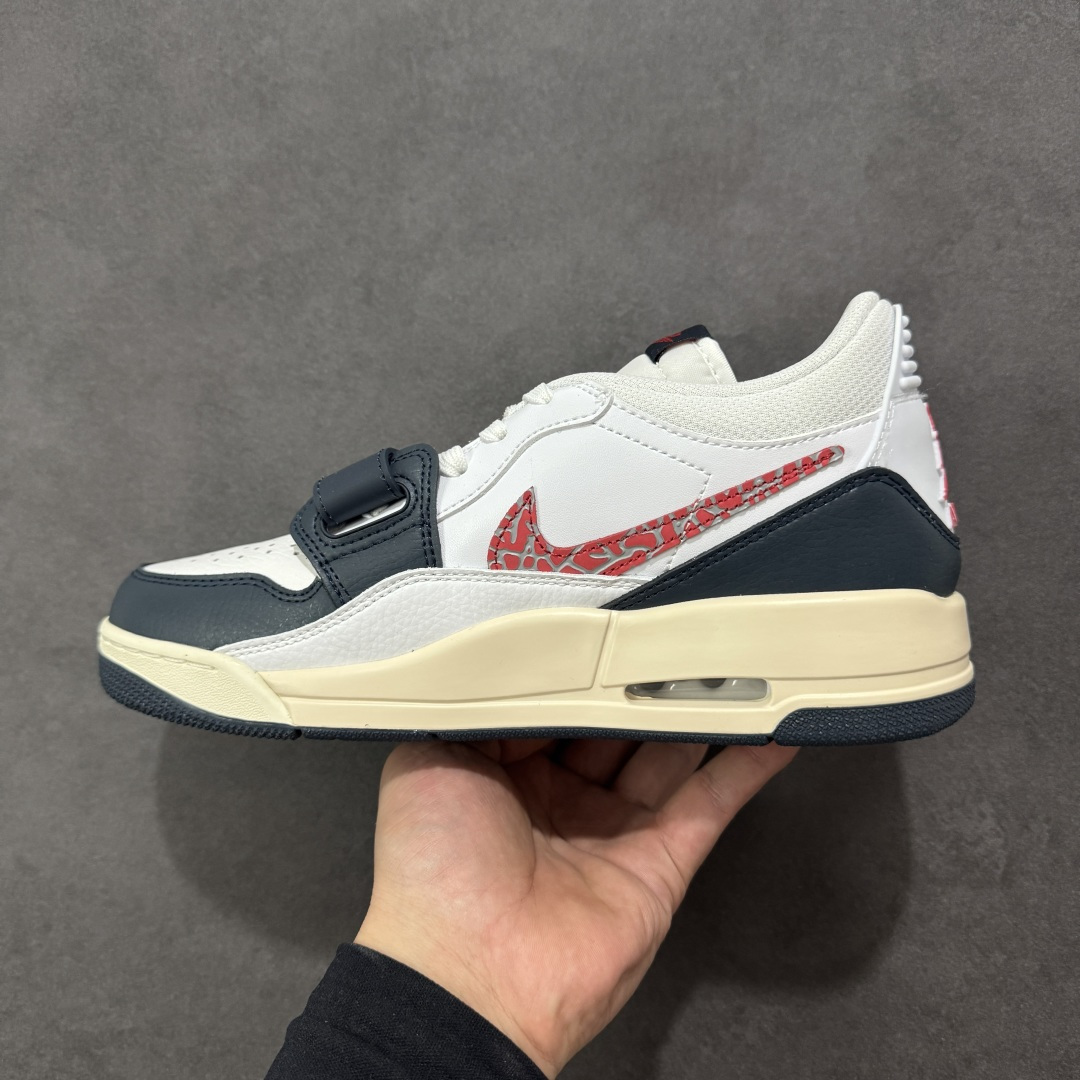 图片[2]-福利特价【GQ福利】Air Jordan Legacy AJ312 复古篮球鞋 市场最强独一档产物 全套原纸板楦头开发 原厂大底磨具加持立体防滑纹理 原档数据后跟TPU子母扣魔术贴 原装可视Air Sole气垫 原汁原味最完美的312代版型 唯一正确鞋头趴度弧度高度鞋身腰线 进口港宝加持 后跟自然饱满 全鞋荧光划线卡点 追求极致完美 每一双都是工艺品 多重QC质检 超越公司货的品控标准 实实在在的免检产品 鞋身采用了皮革材质打造 横跨鞋面的魔术贴十分吸睛 侧面的Swoosh Logo的一部分被鞋面遮挡了一部分 颇具玩味 魔术贴上标有NK标识 而鞋舌上是Jordan的经典红色飞翼Logo 后跟和鞋底均采用了AJ3的设计 后跟上同样也使用了经典的爆裂纹图案 货号：DV9127-101 尺码：36 36.5 37.5 38 38.5 39 40 40.5 41 42 42.5 43 44 44.5 45-选品中心